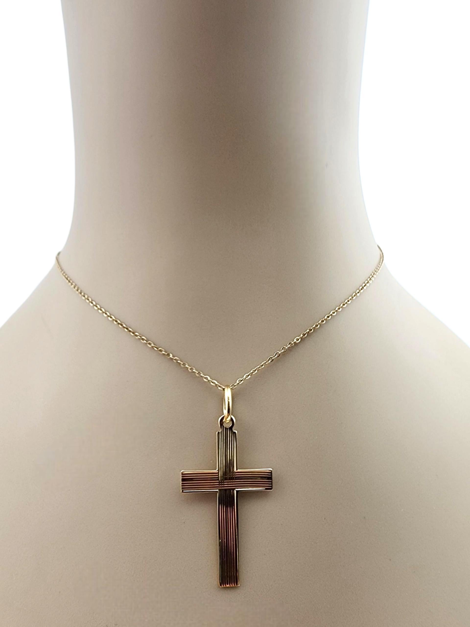 Ciondolo a forma di croce in oro giallo 18K #22382 in vendita 5