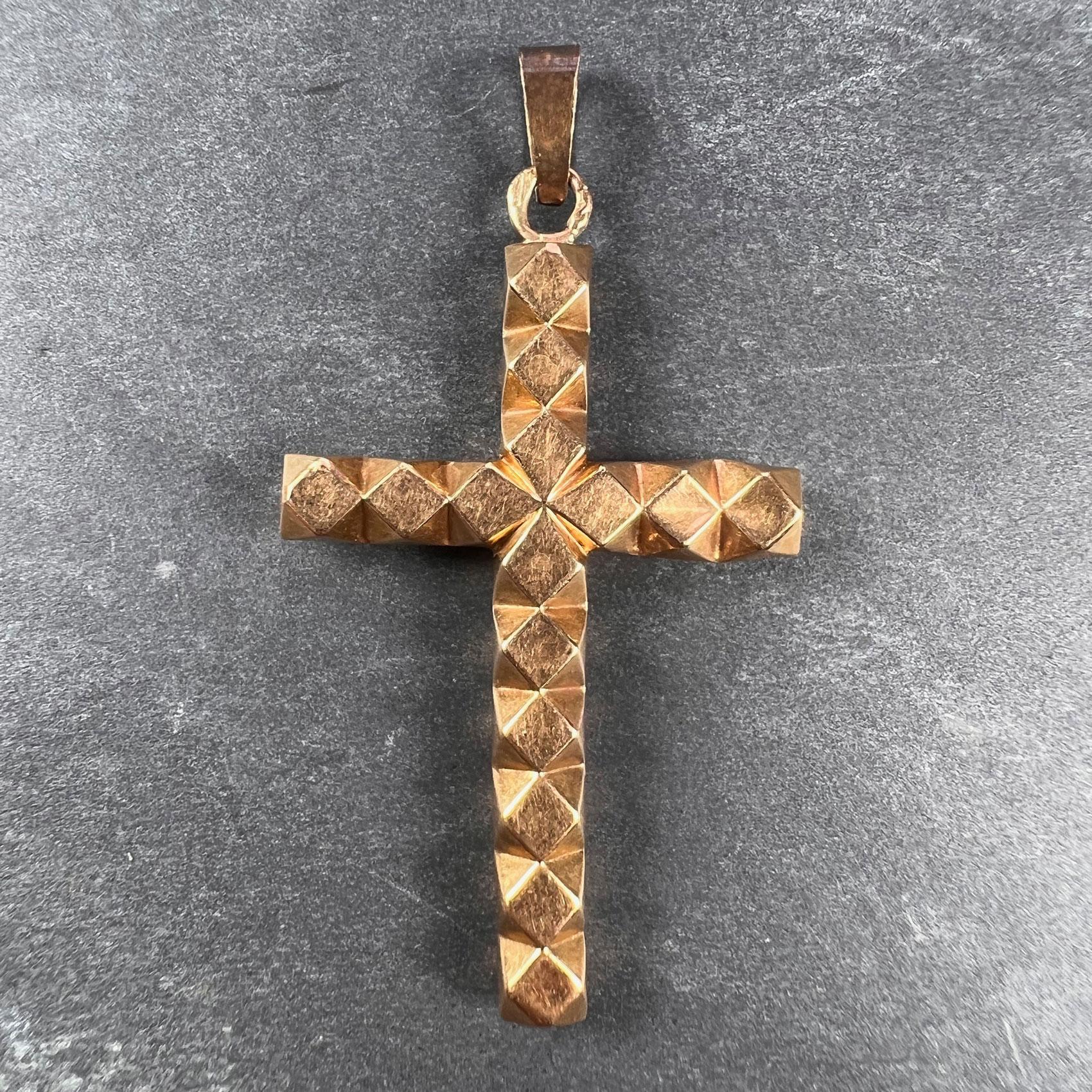 18K Yellow Gold Cross Pendant In Good Condition In London, GB