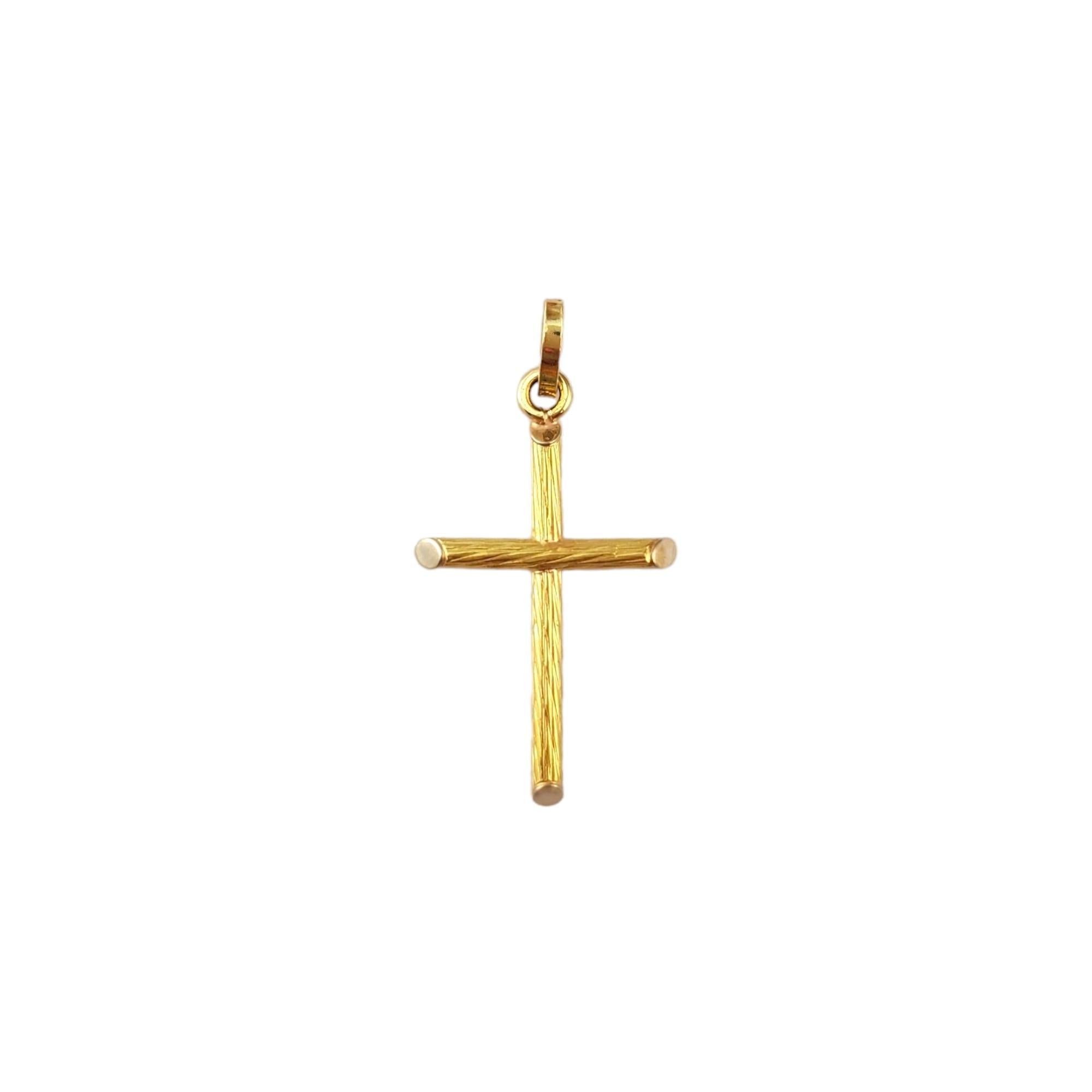 18K Yellow Gold Cross Pendant Toothpick Style Bark Finish #17933 In Good Condition In Washington Depot, CT