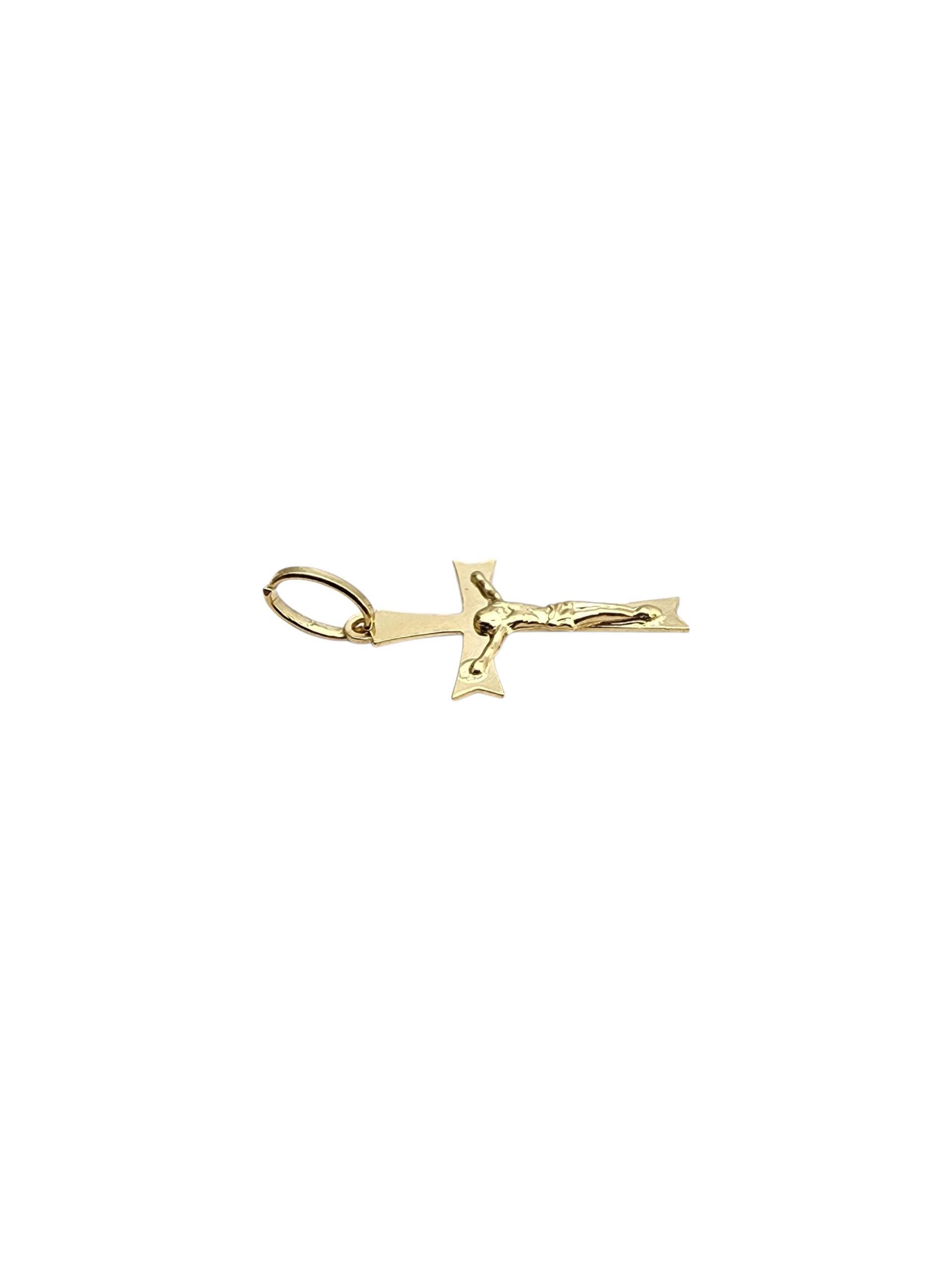 Colgante Crucifijo de oro amarillo de 18 quilates #22738 en Bueno estado para la venta en Washington Depot, CT