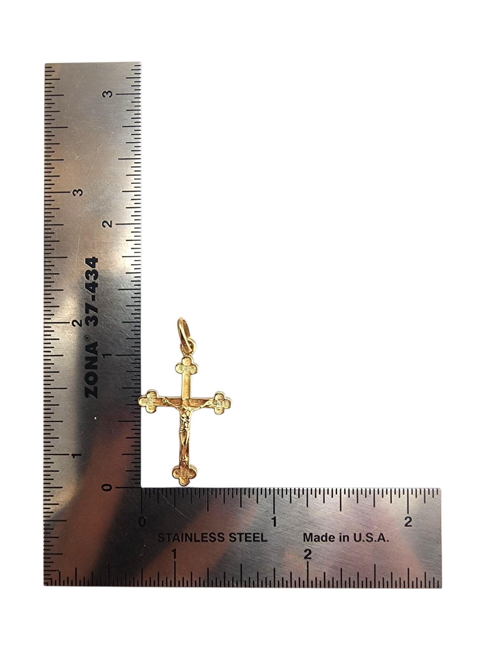 18k Gelbgold Kruzifix-Anhänger #22854 im Angebot 2