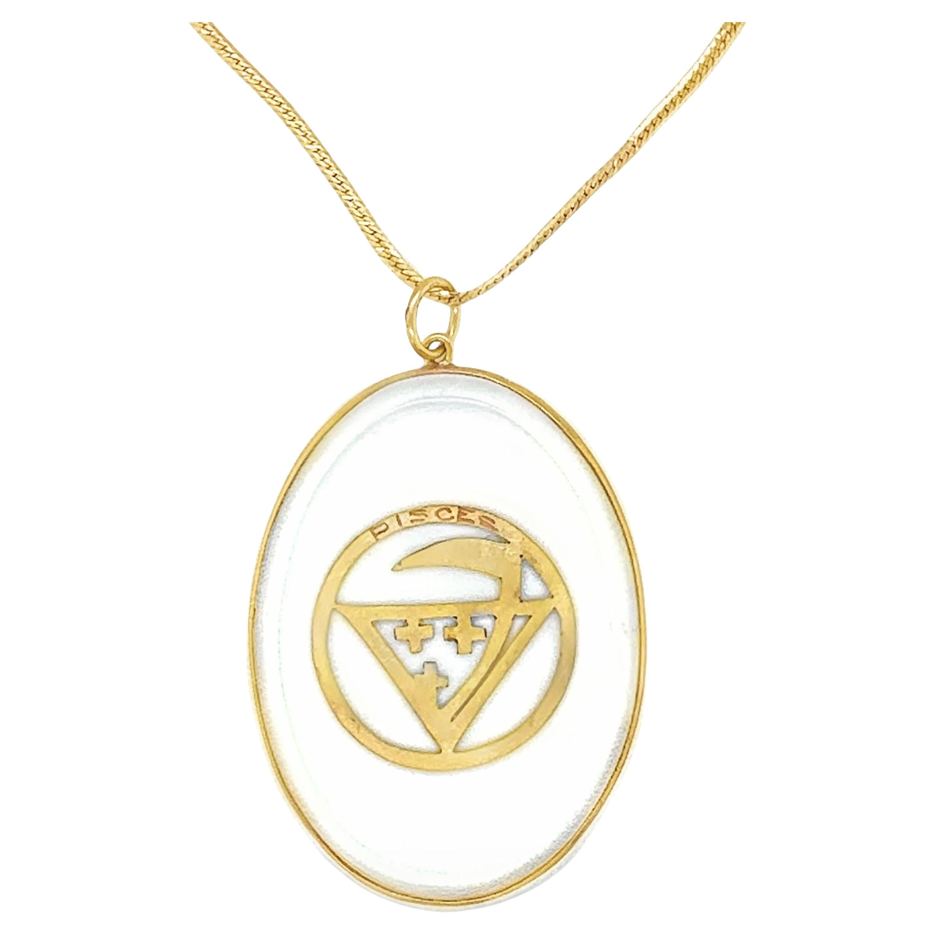 18k Yellow Gold Crystal Quartz "Pisces" Zodiac Sign Pendant