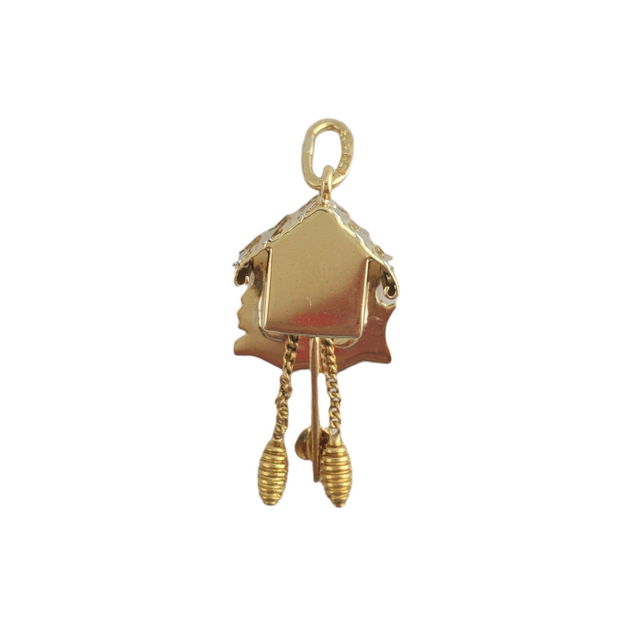 Vintage 18K Yellow Gold Cuckoo Clock Charm 

Going cuckoo for this cuckoo clock!

Vintage articulating 18K yellow gold cuckoo clock charm with hanging acorns and details of a pine tree and deer.

Size: 34 mm X 14 mm

Weight: 5.5 gr/ 3.5
