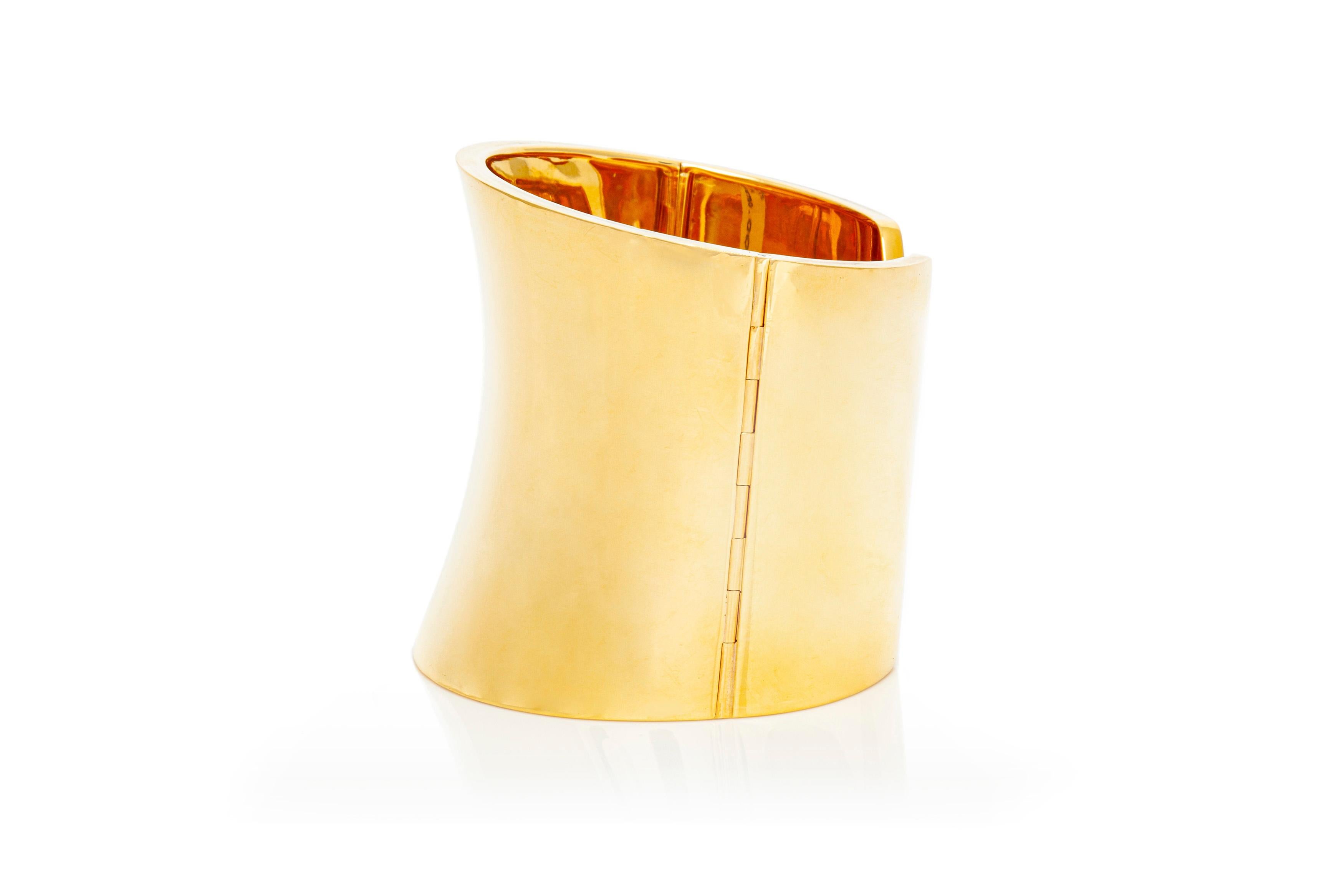 Cuff, finely crafted in 18k yellow gold weighing 66.9 DWT. Circa 1970's.