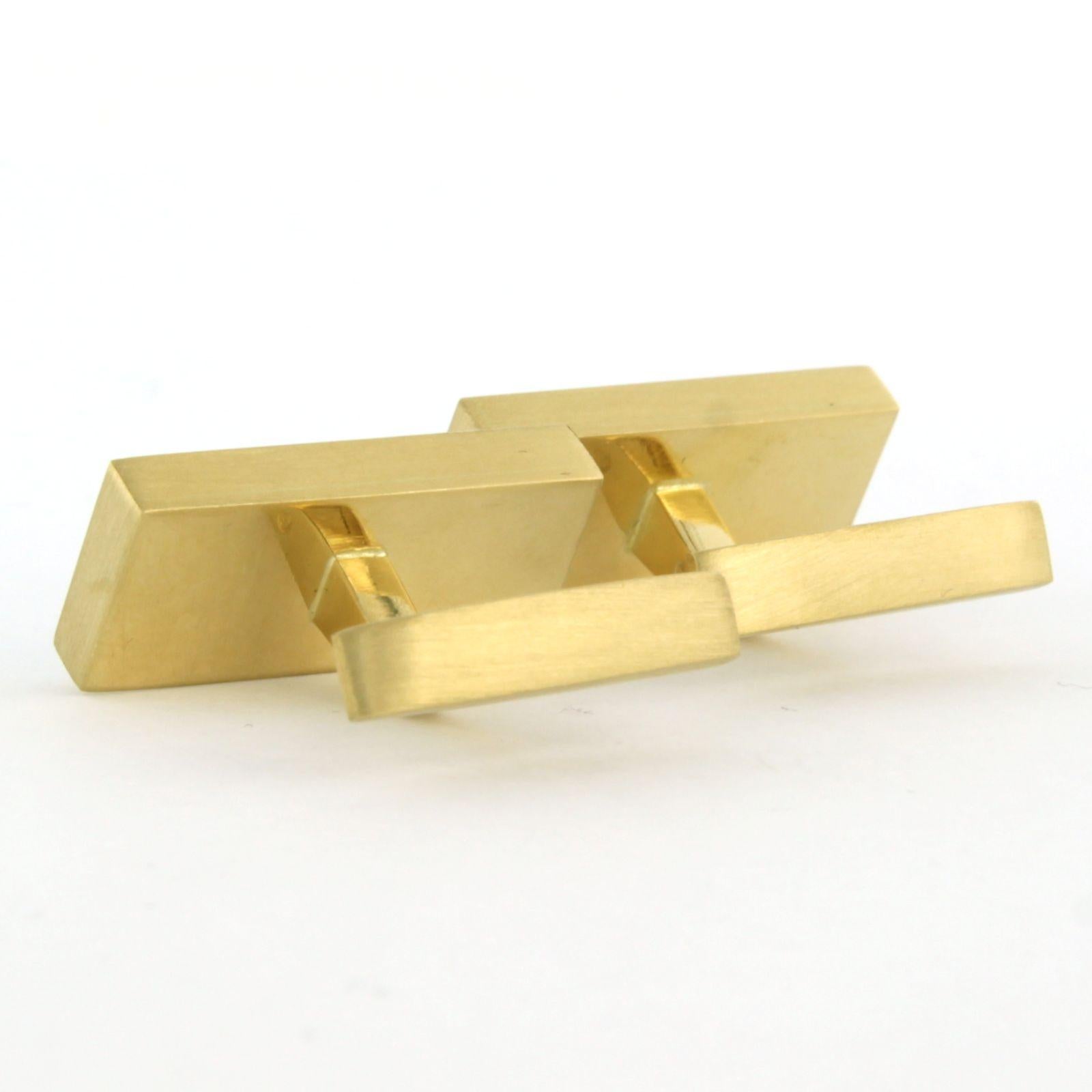 Manschettenknöpfe aus 18k Gelbgold, besetzt mit Lapislazuli und Malachit - 21,7 Gramm

detaillierte Beschreibung:

die Oberseite des Knopfes hat eine rechteckige Form von 2,3 cm mal 1,1 cm Breite

Gewicht 21,7 Gramm

gesetzt mit

- 2 x 2,1 cm x 5,0