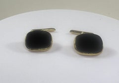 18k Yellow Gold Cufflnks with Onyx