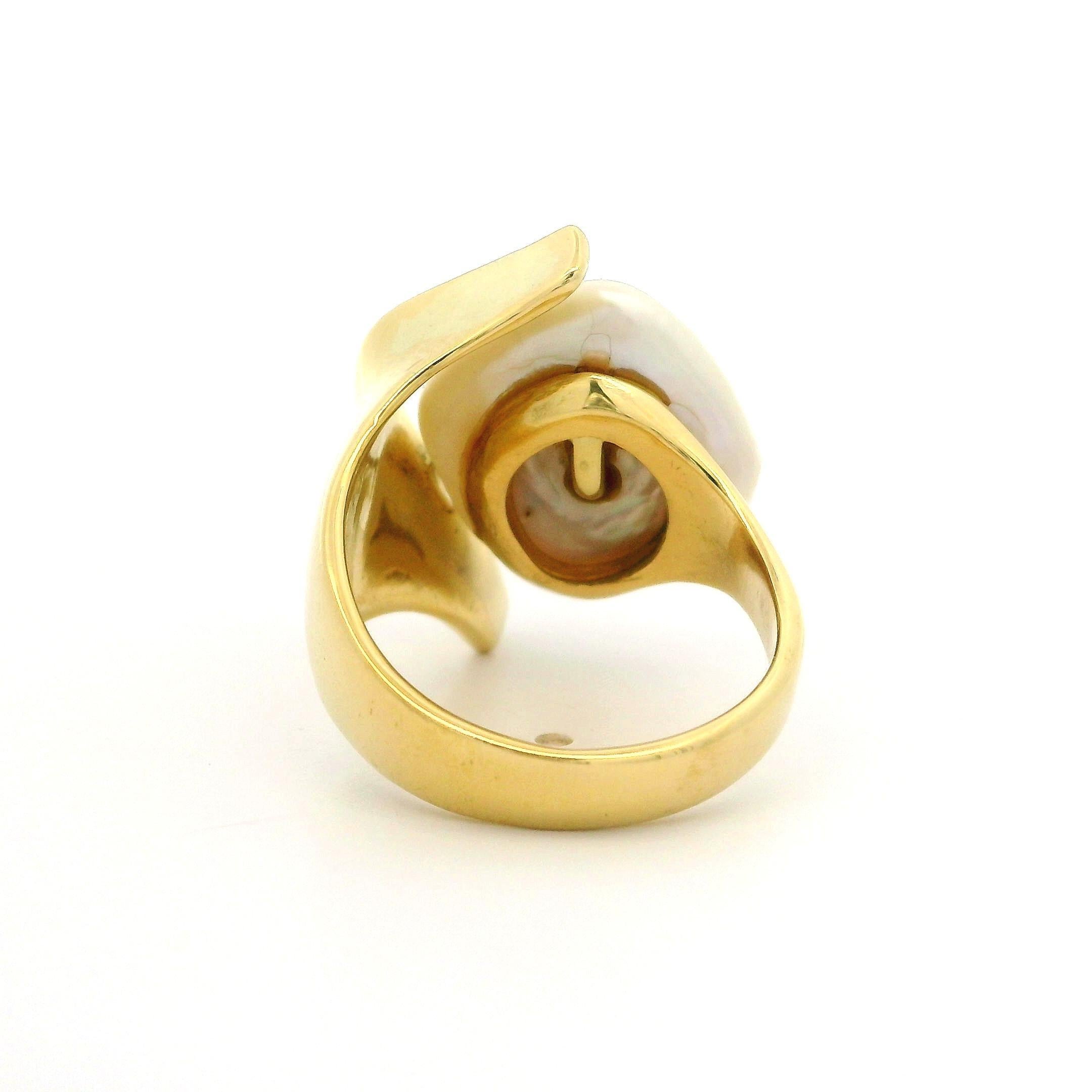 18k Yellow Gold Cultured Button Pearl Diamond Accent Flexible Geometric Ring For Sale 4