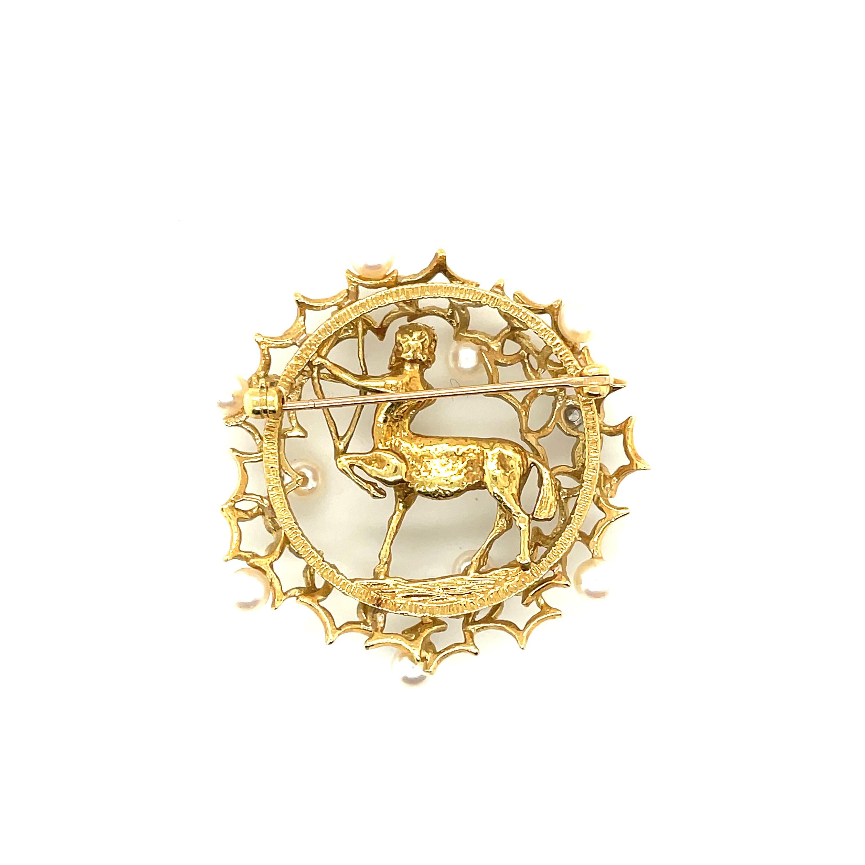 18K Yellow Gold Cultured Pearl and Diamond Sagittarius Brooch In Good Condition For Sale In New York, NY