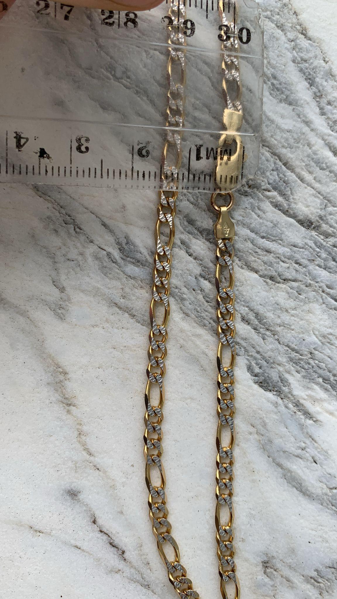 18k yellow gold curb link style chain with white gold detail  In Excellent Condition In Brisbane, AU