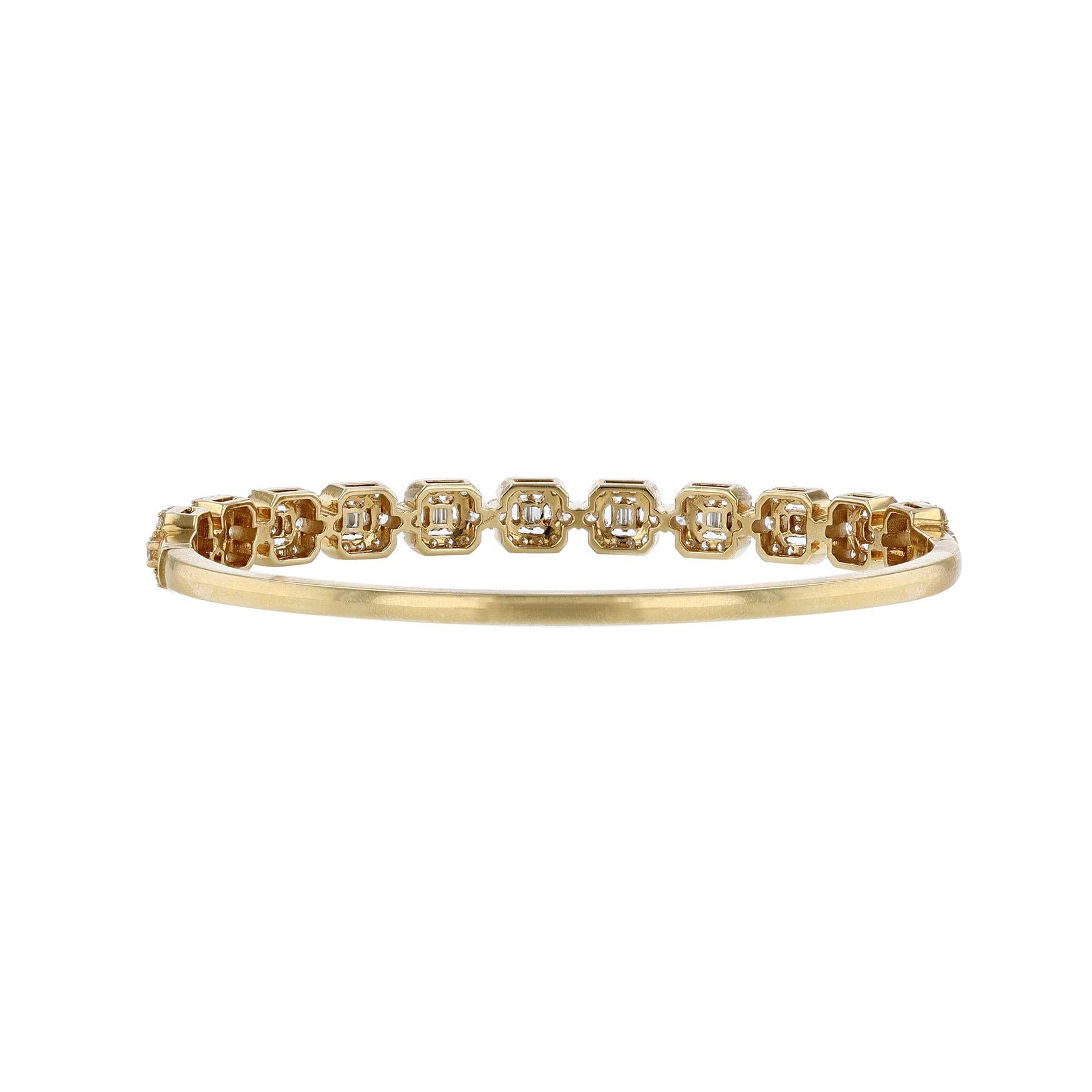 Round Cut 18K Yellow Gold Cushion Bezel Diamond Bangle, 2.13ct. For Sale