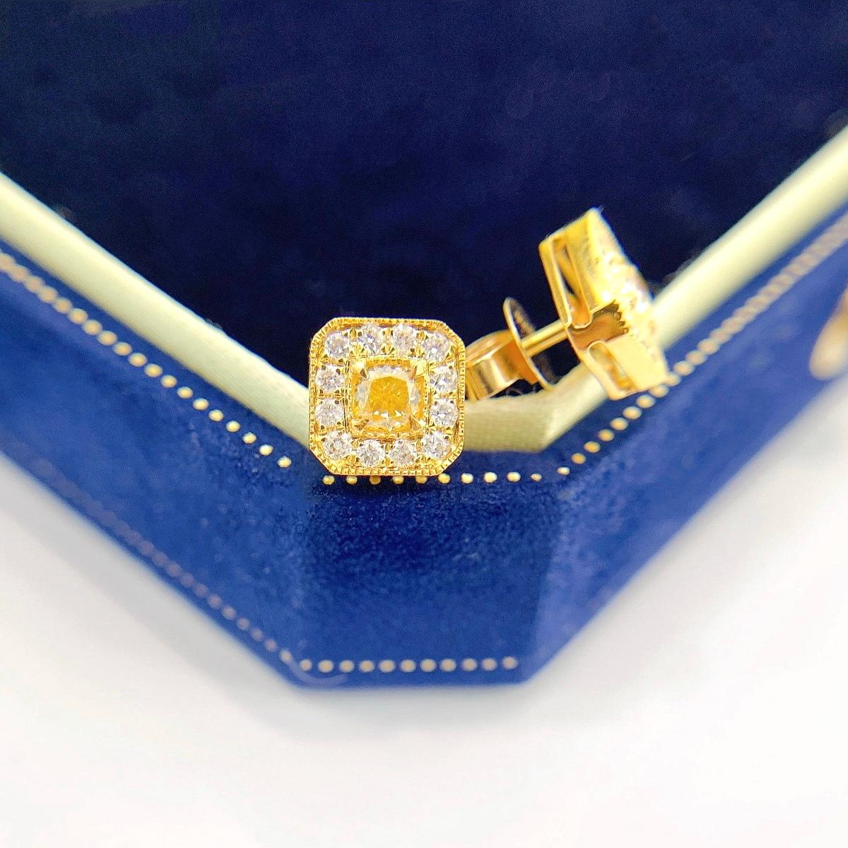 18K Yellow Gold Cushion-Cut Yellow Diamond & Diamond Stud Earrings

2 Cushion-Cut Yellow Diamonds - 0.32 CT
Diamonds - 0.18 CT
Total Weight - 1.84 GM

These exquisite 18K Yellow Gold Cushion-Cut Yellow Diamond & Diamond Stud Earrings embody a