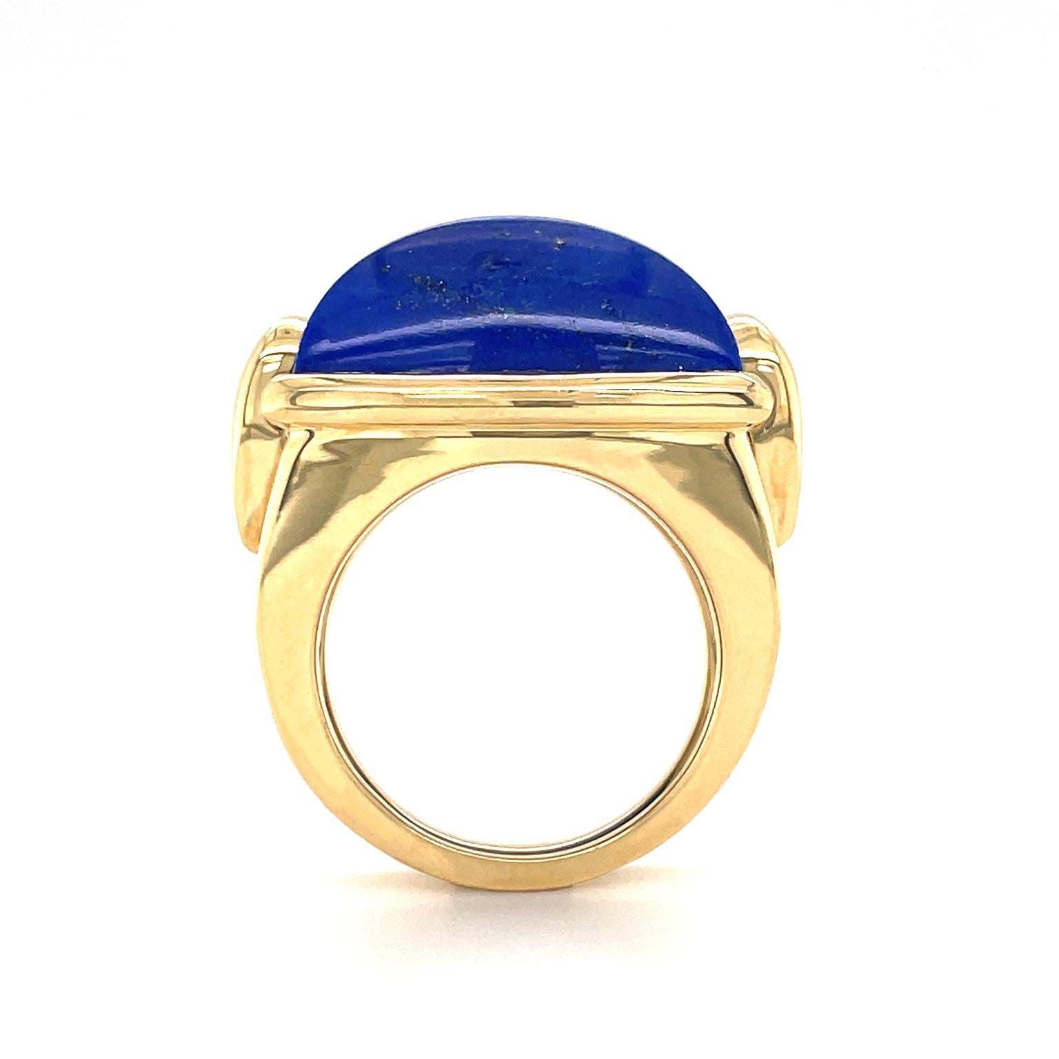 Women's or Men's 18k Yellow Gold Cushion Special Cut Lapis Lazuli La Vallette Ring For Sale