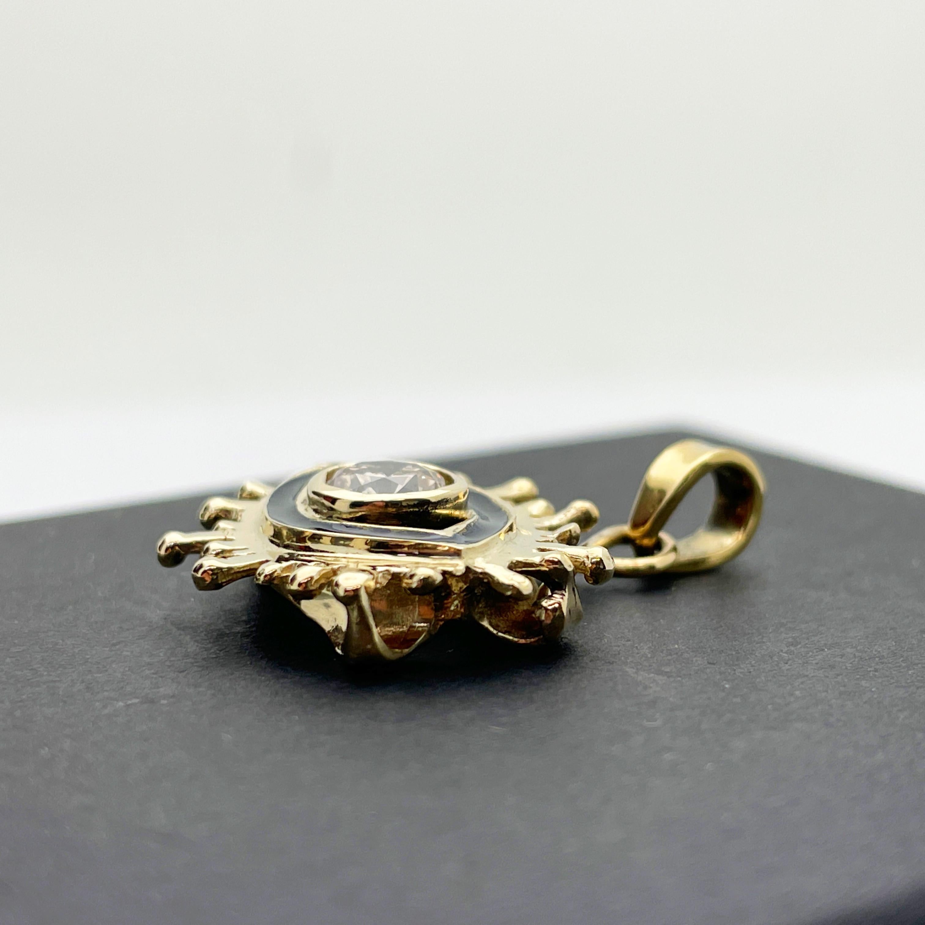 Here is a beautiful and BRAND NEW 18k Yellow Gold Custom Made 