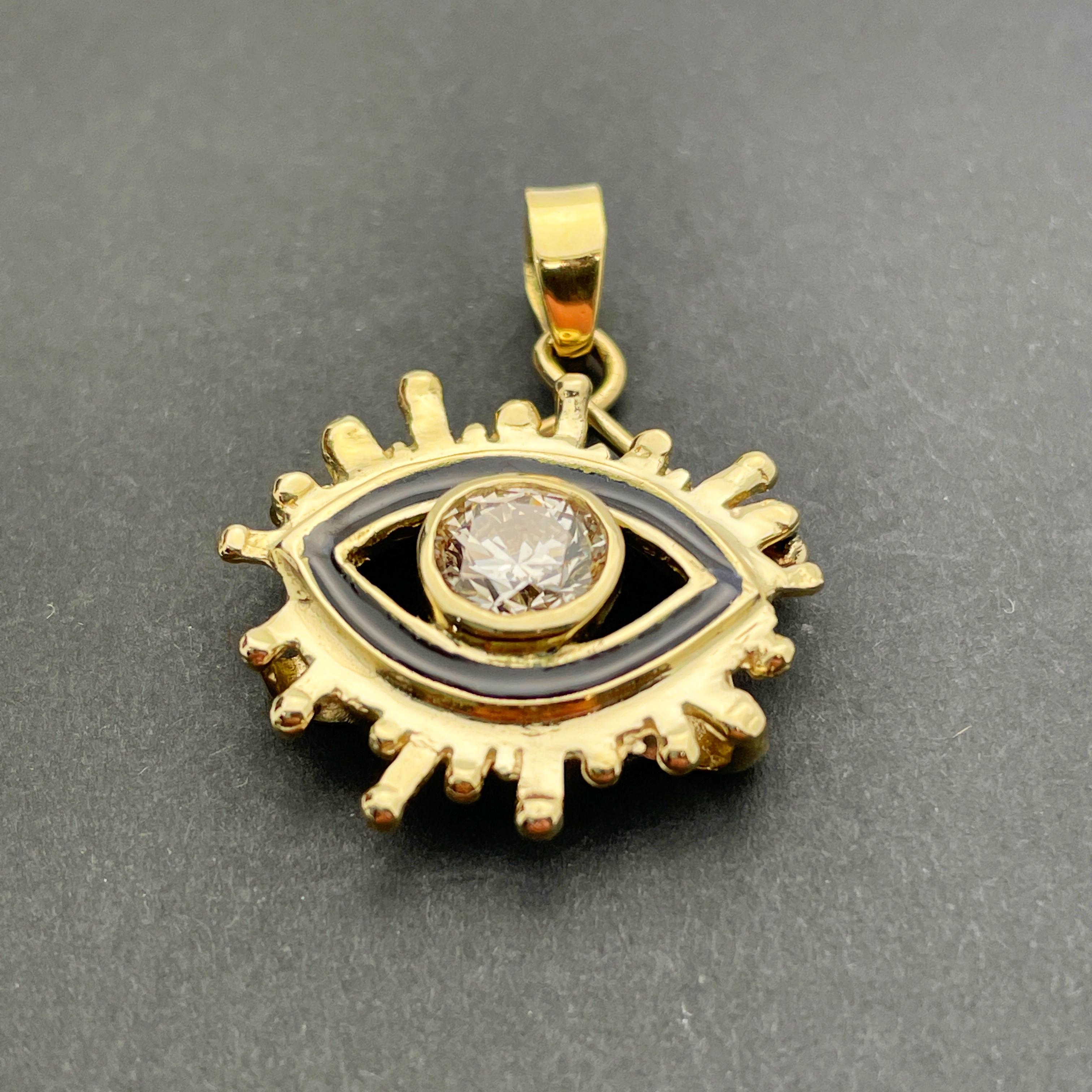 Taille ronde Pendentif en or jaune 18 carats avec diamants et émail 0,90 carat « Eye » certifiés GIA, fait sur mesure