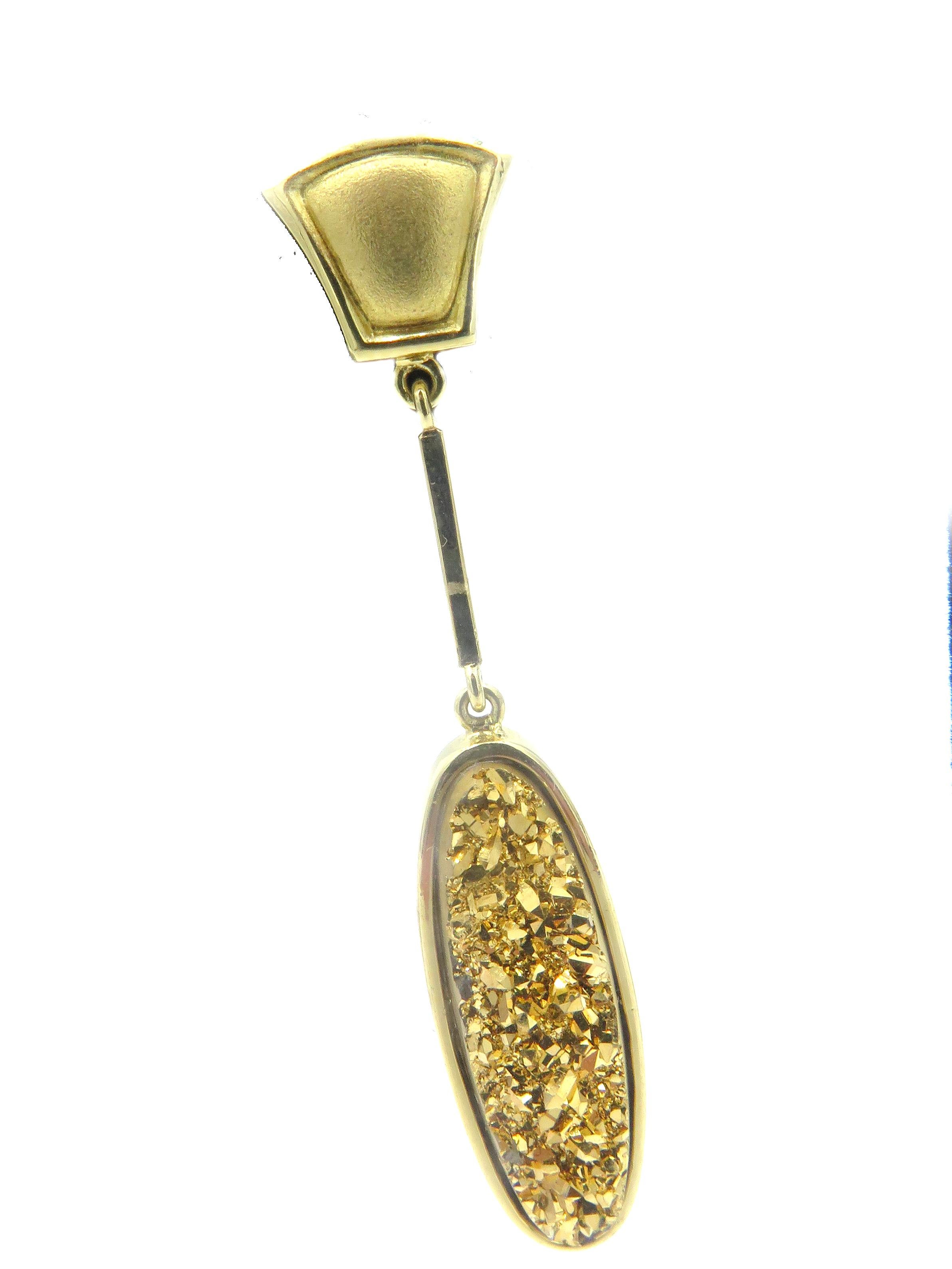 Women's or Men's 18 Karat Yellow Gold Dangle Earrings For Sale
