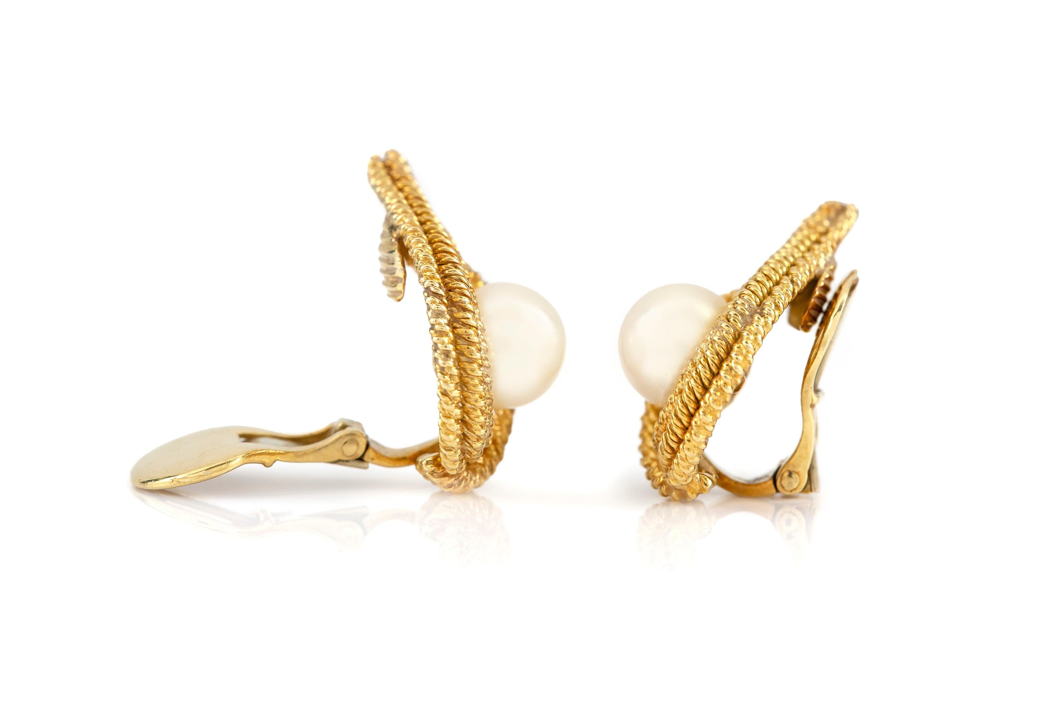 18 Karat Yellow Gold David Webb with Pearl Earrings In Excellent Condition In New York, NY