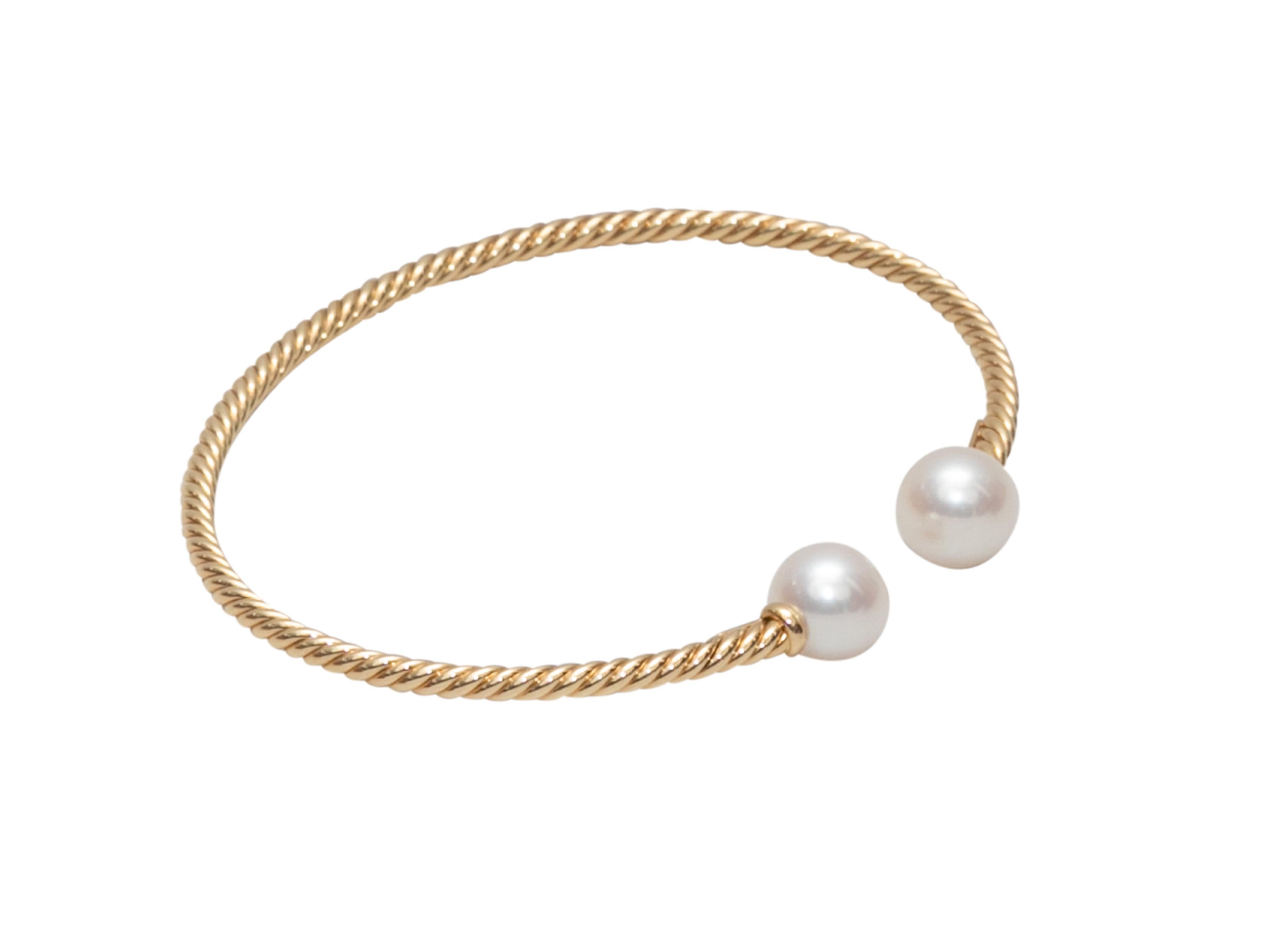 18K yellow gold and freshwater pearl Solari Cablespira bangle bracelet by David Yurman. 2.5