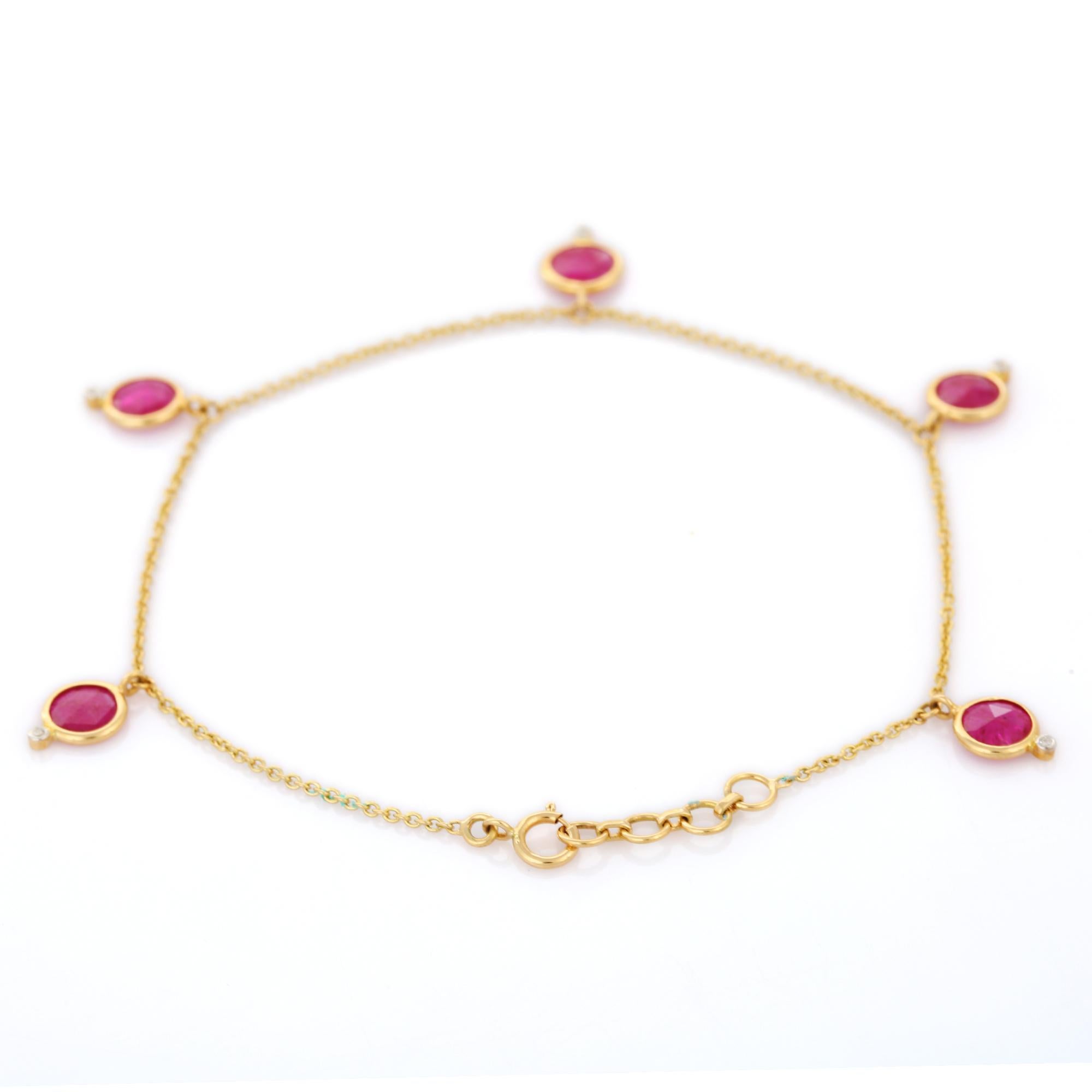 18K Yellow Gold Chain Bracelet with Dangling Ruby Diamond Charm In New Condition For Sale In Houston, TX