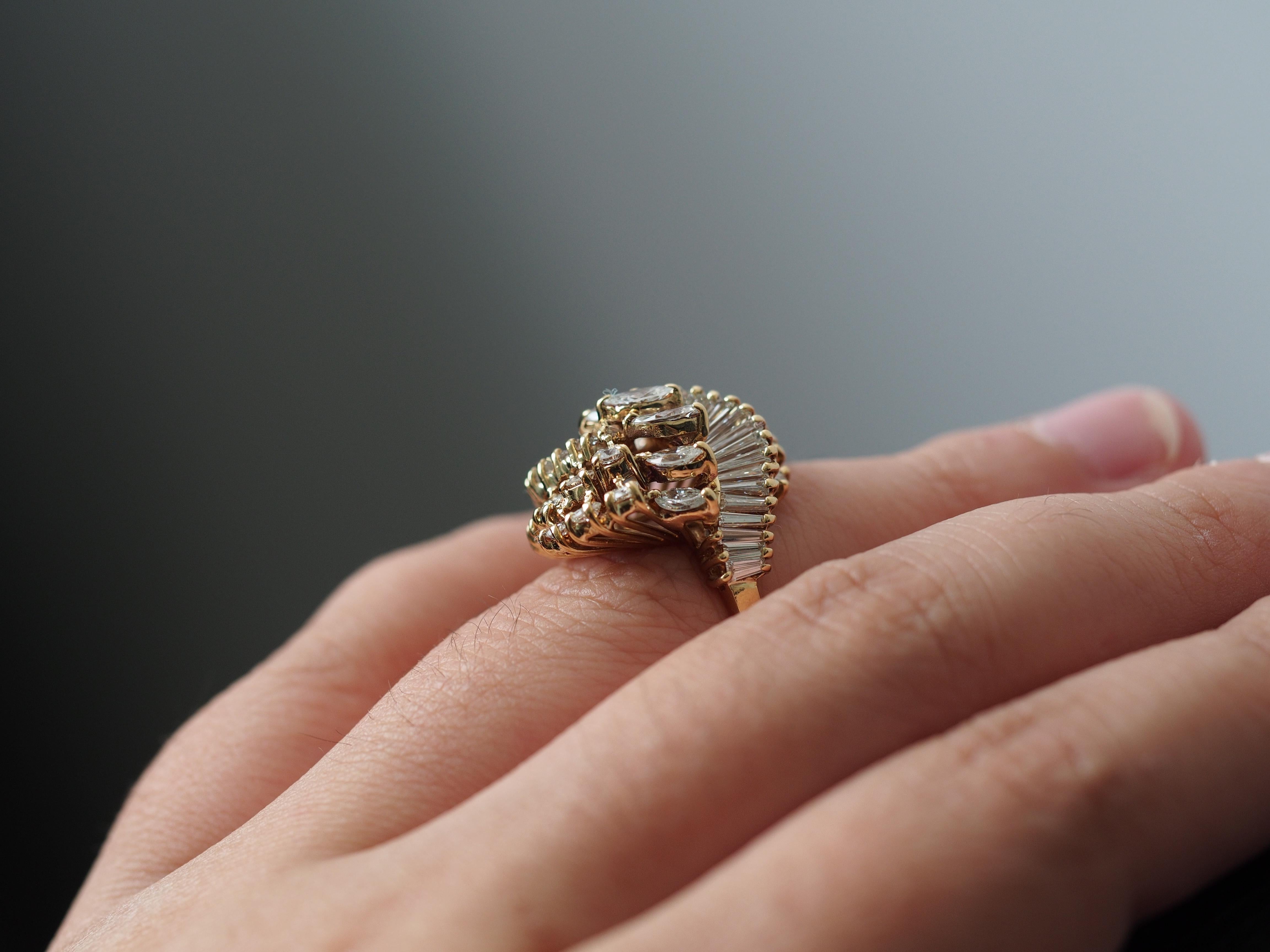 18K Yellow Gold Designer Diamond Swirl Cocktail Ring For Sale 2