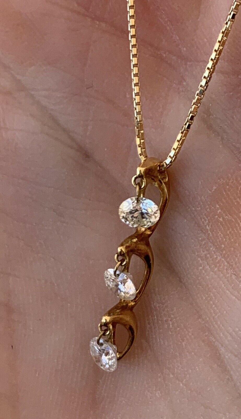 Round Cut 18 Karat Yellow Gold and Diamond 3-Stone Drop Pendant Necklace 0.50 Carat For Sale