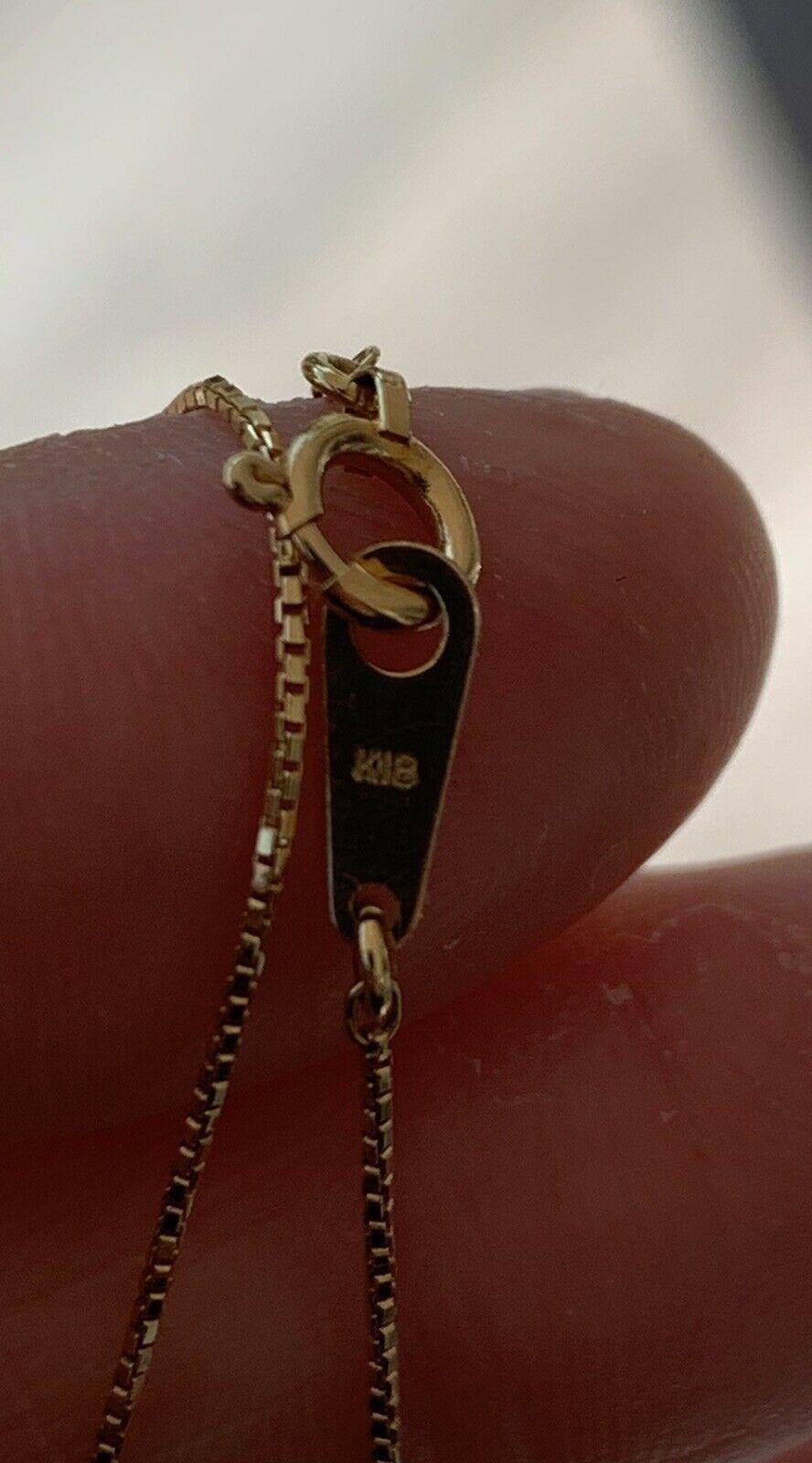 18 Karat Yellow Gold and Diamond 3-Stone Drop Pendant Necklace 0.50 Carat For Sale 2
