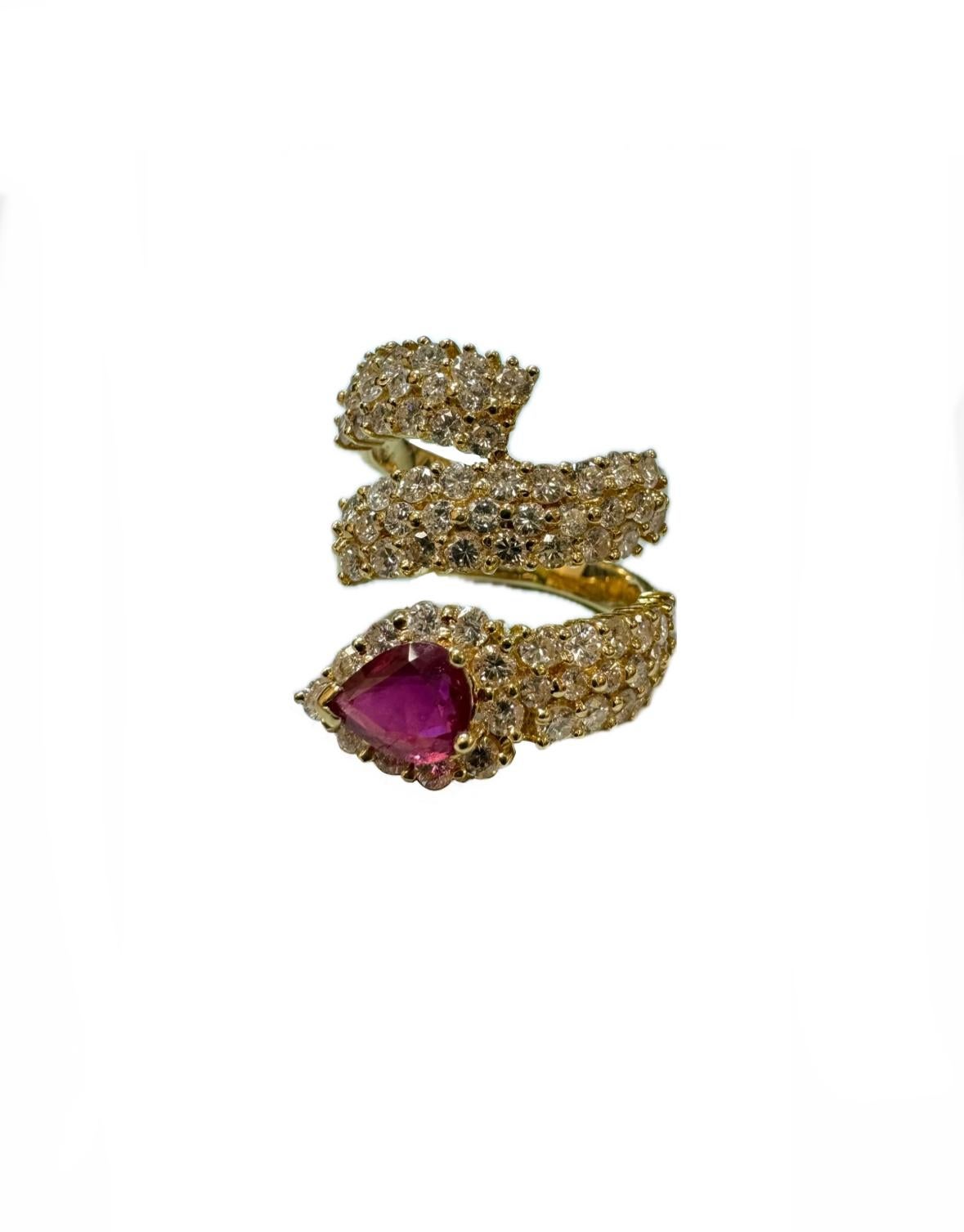 Moderne Bague en or jaune 18 carats avec rubis en forme de poire de 3,64 carats, certifié GIA, sans chaleur en vente