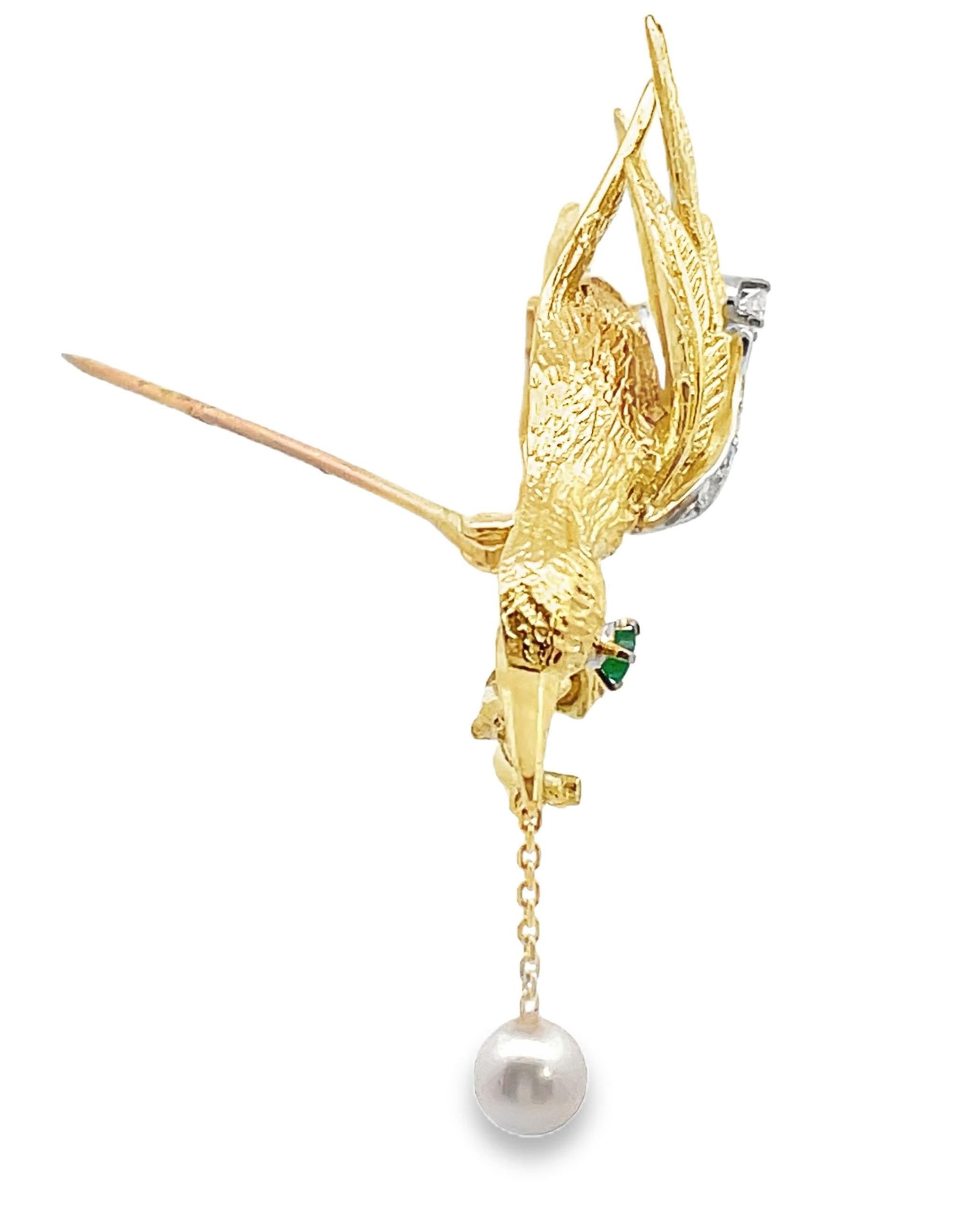 Round Cut 18K Yellow Gold Diamond and Emerald Bird Brooch with Dangling Pearl For Sale