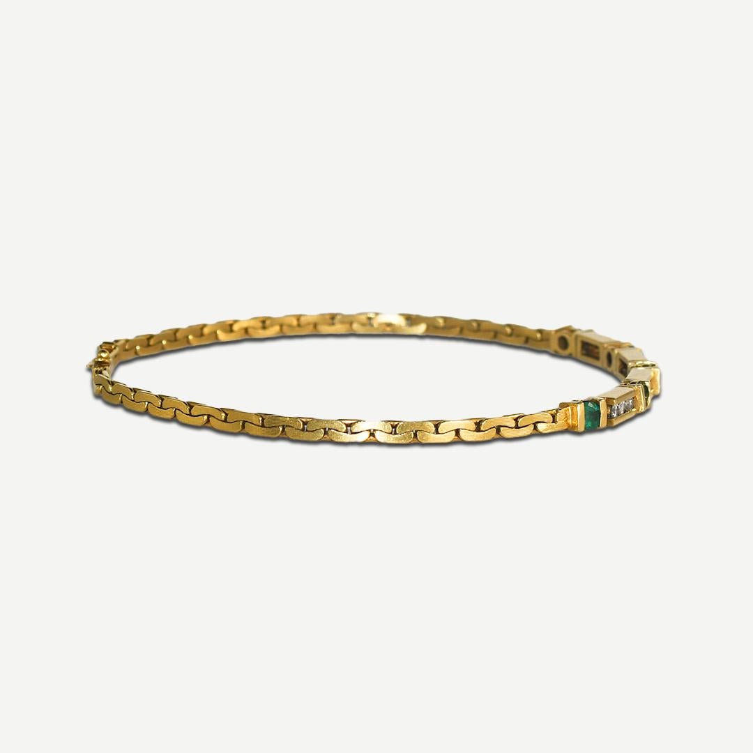 Round Cut 18K Yellow Gold Diamond and Emerald Bracelet 8.8g