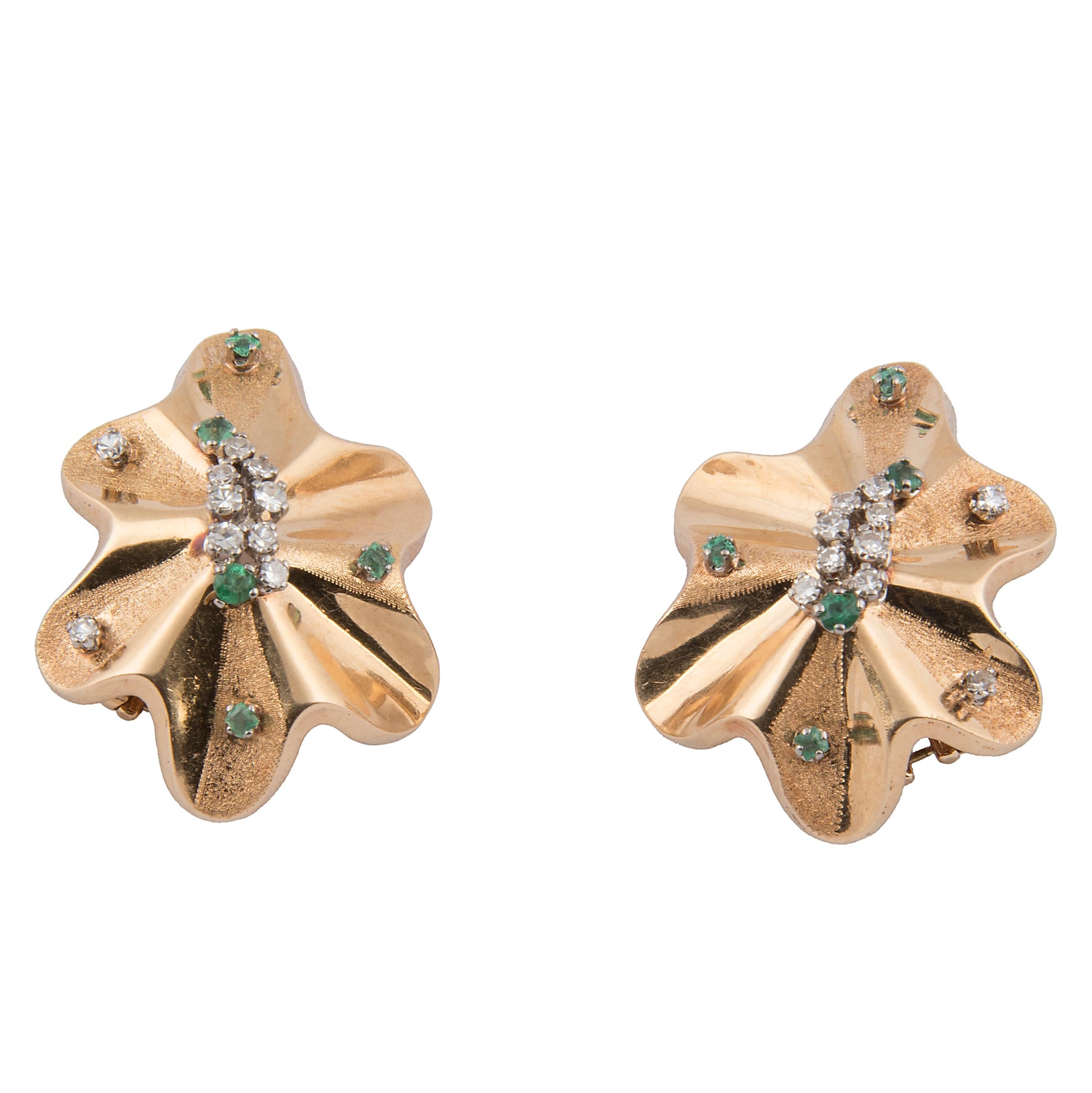 18k Yellow Gold Diamond and Emerald Clip-On Earrings For Sale 2
