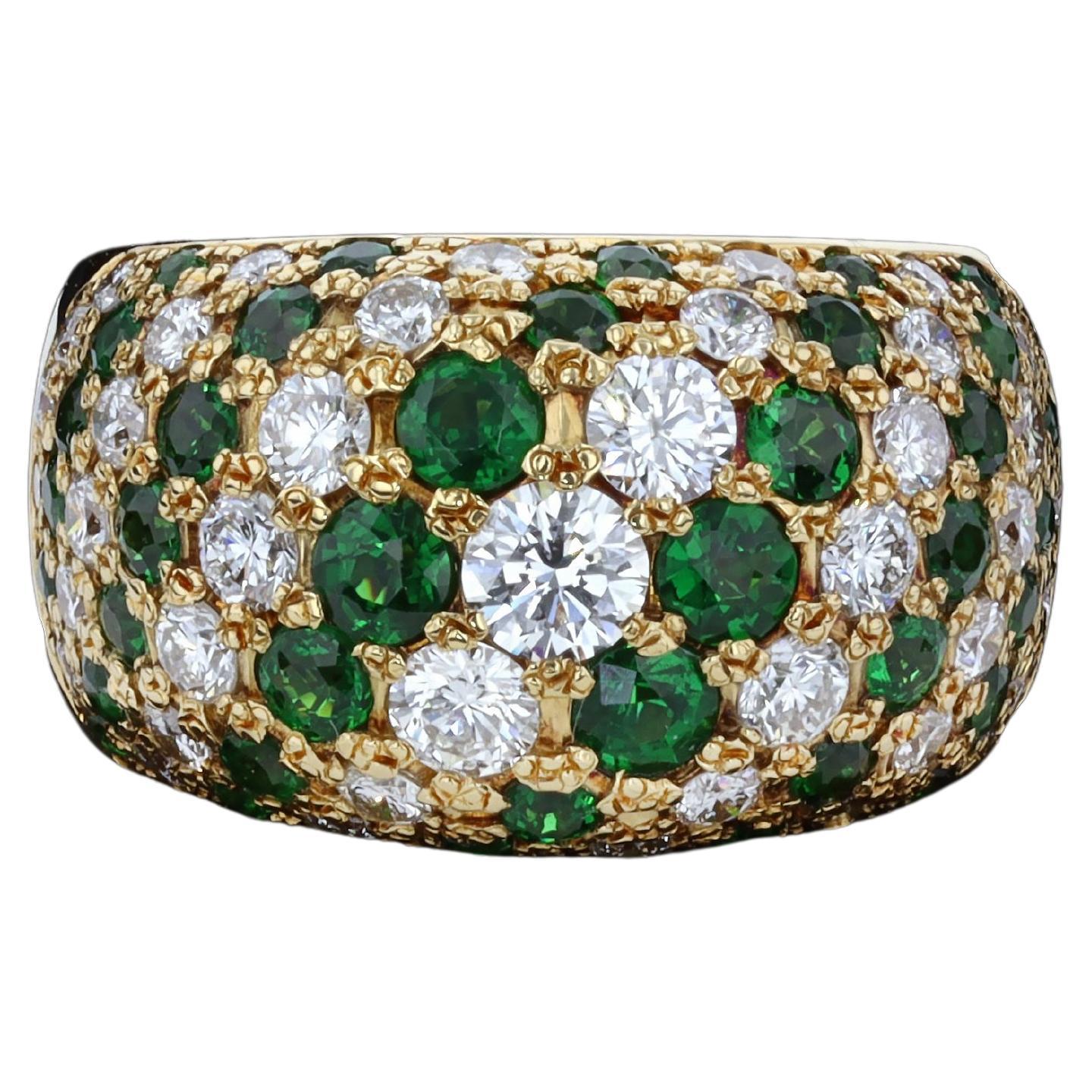 18k Yellow Gold Diamond and Emerald Estate Ring For Sale