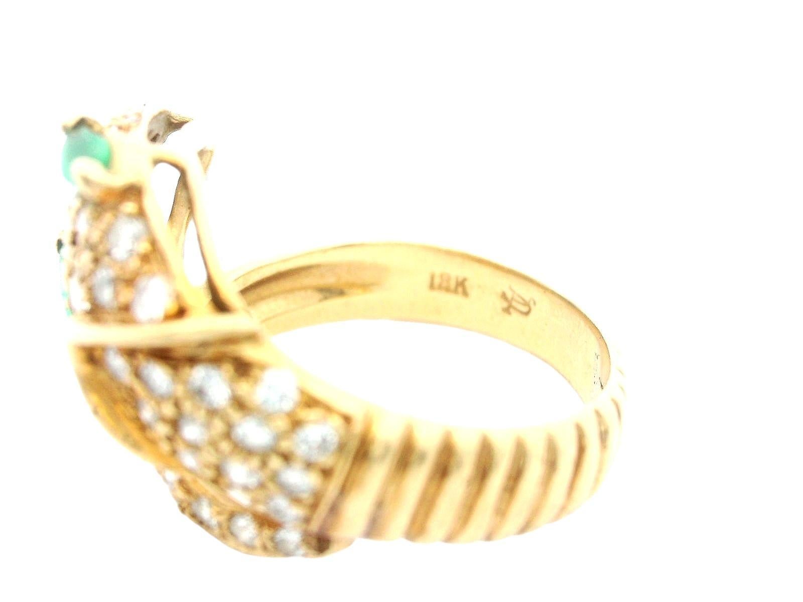 18K Yellow Gold Diamond and Emerald Snake Ring For Sale 4