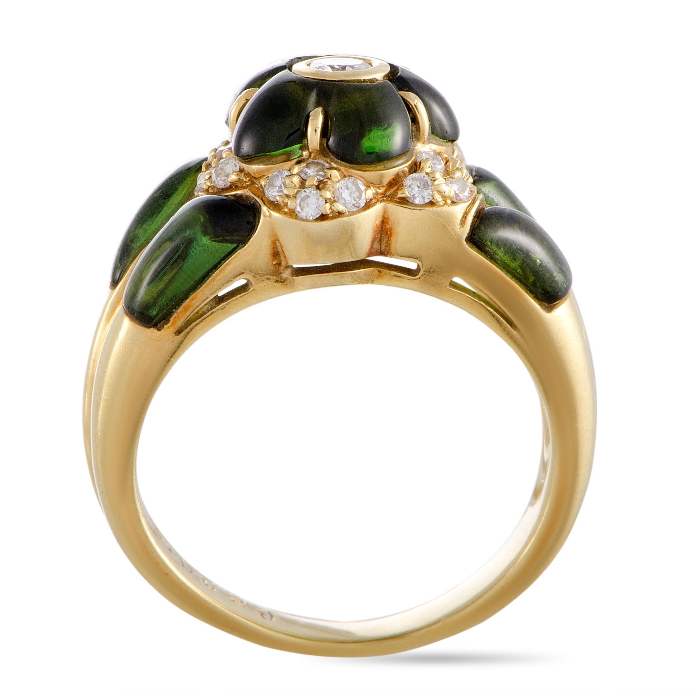 The effervescent radiance of 18K yellow gold is attractively accentuated by the compelling diamond and green tourmaline stones in this wonderful ring that is decorated with a gorgeous flower motif. The ring is set with a total of 0.29 carats of