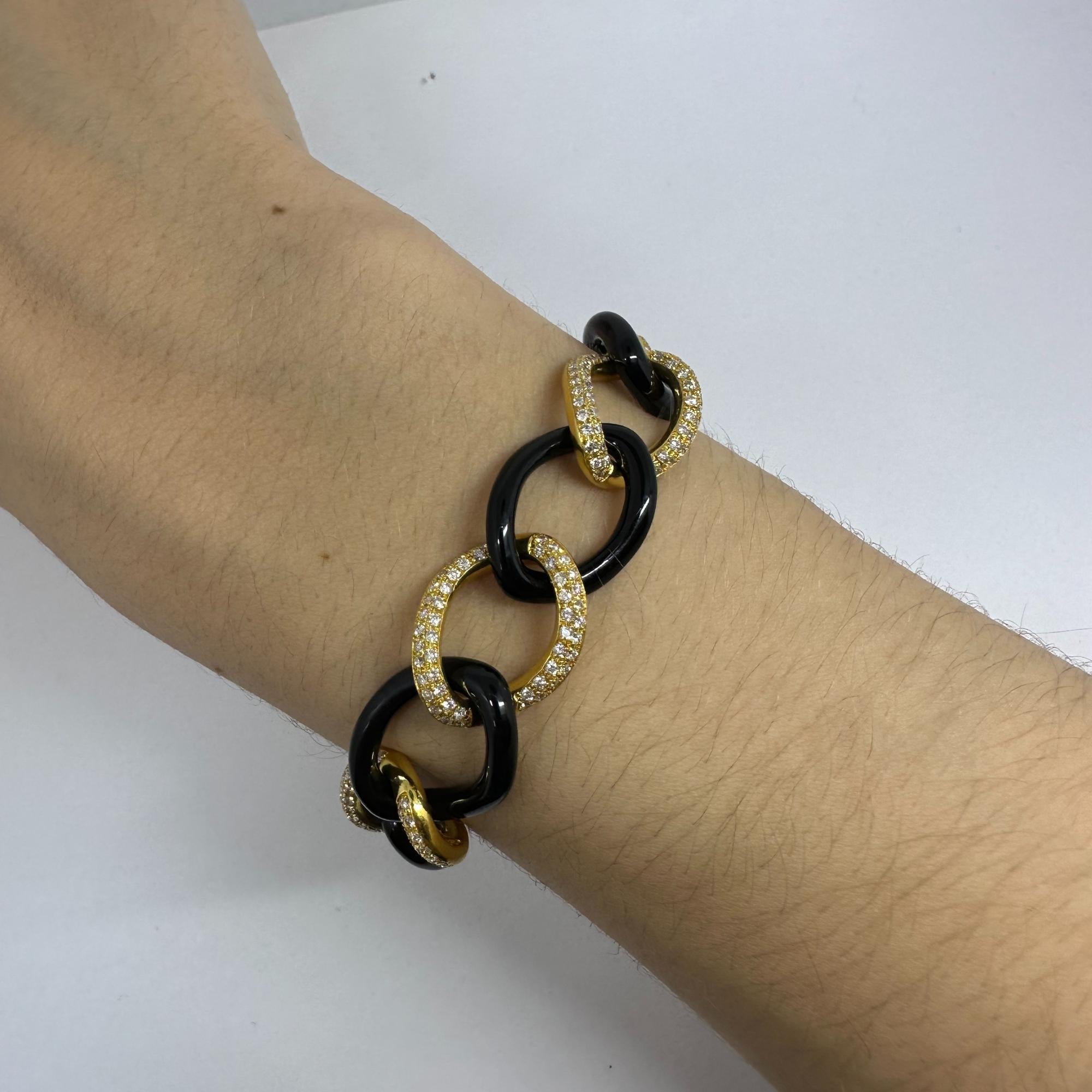 18K Gelbgold Diamant und Onyx Gliederarmband im Angebot 3
