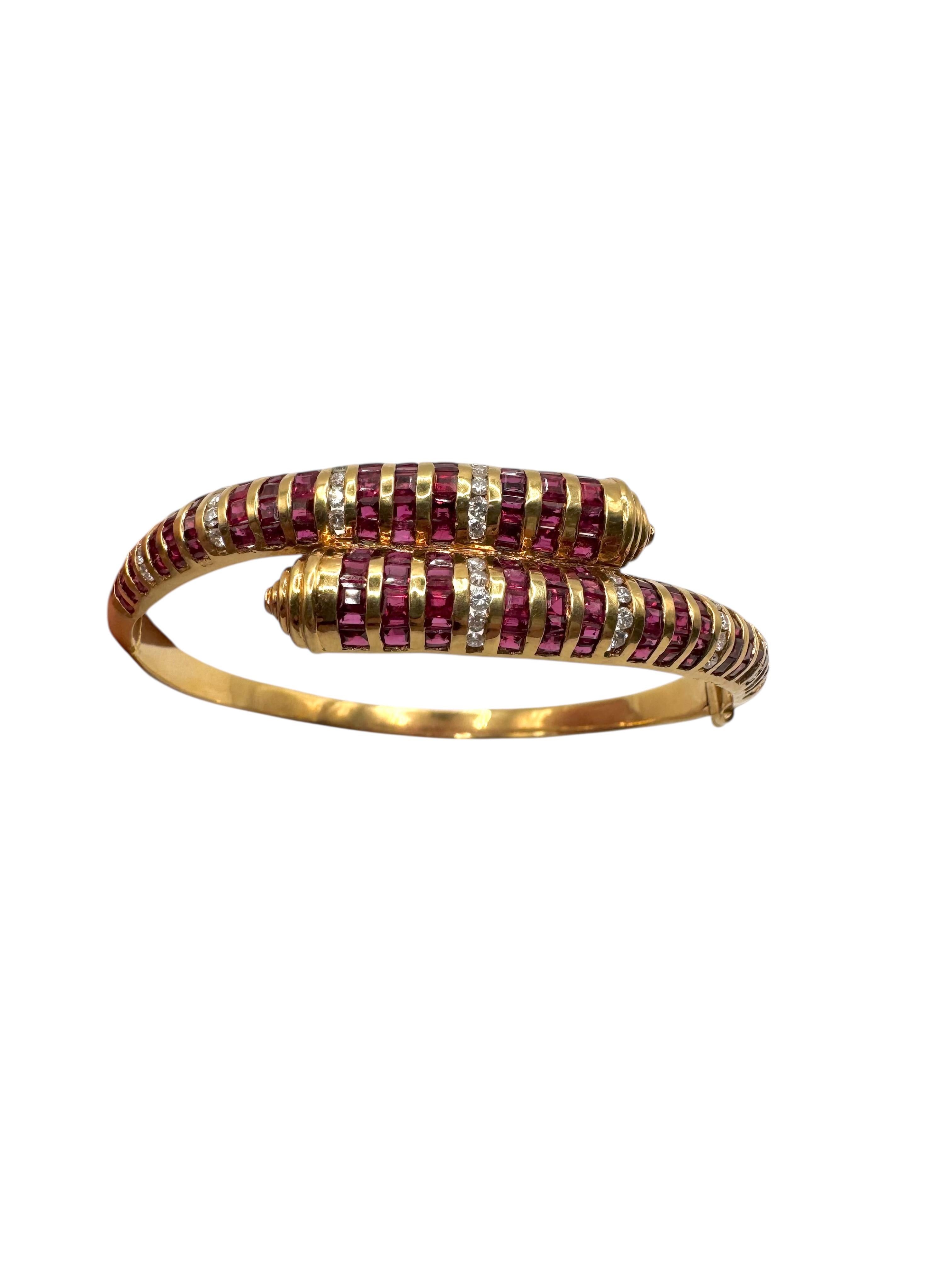 Bracelet en or jaune 18 carats avec diamants et rubis Excellent état - En vente à Great Neck Plaza, NY