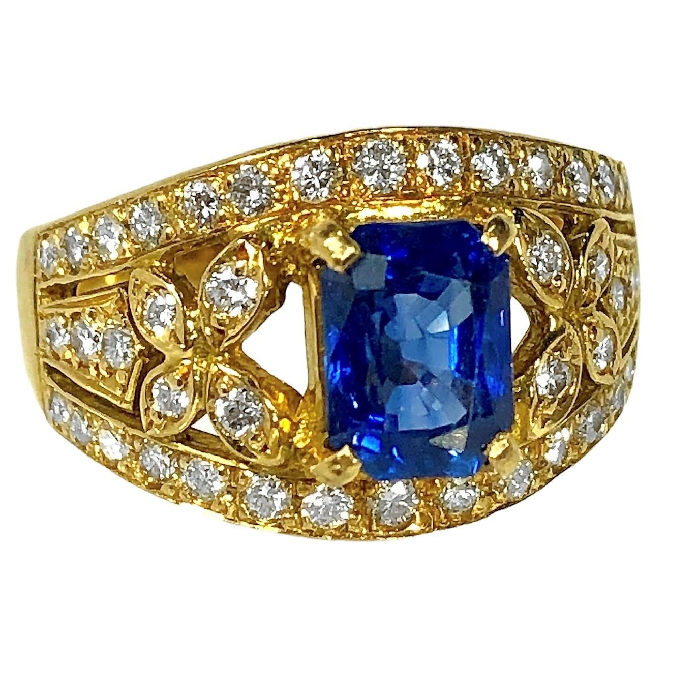 18K Yellow Gold, Diamond and Sapphire Cocktail Ring For Sale 1