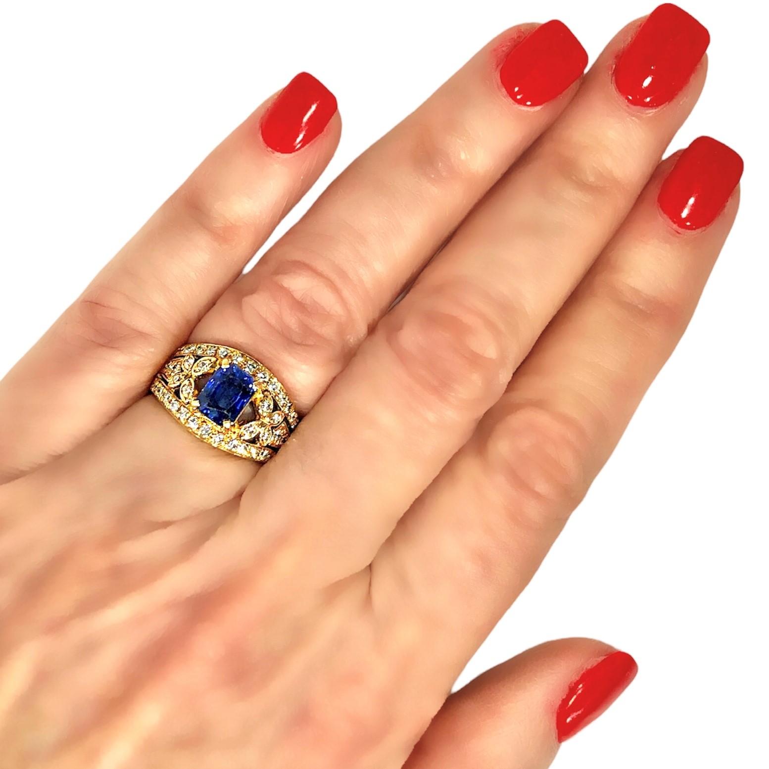 18K Yellow Gold, Diamond and Sapphire Cocktail Ring For Sale 2