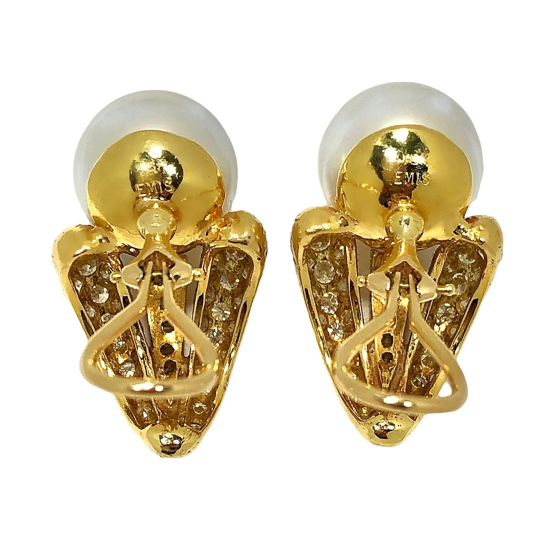 18 Karat Gelbgold, Diamant und Südseeperlen-Ohrringe von Emis Beros (Brillantschliff)