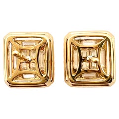 18k Yellow Gold Diamond Baguette and Round Brilliant Cut Diamonds Stud Earrings