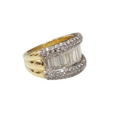 18k Yellow Gold Diamond Baguette and Round Wedding Ring