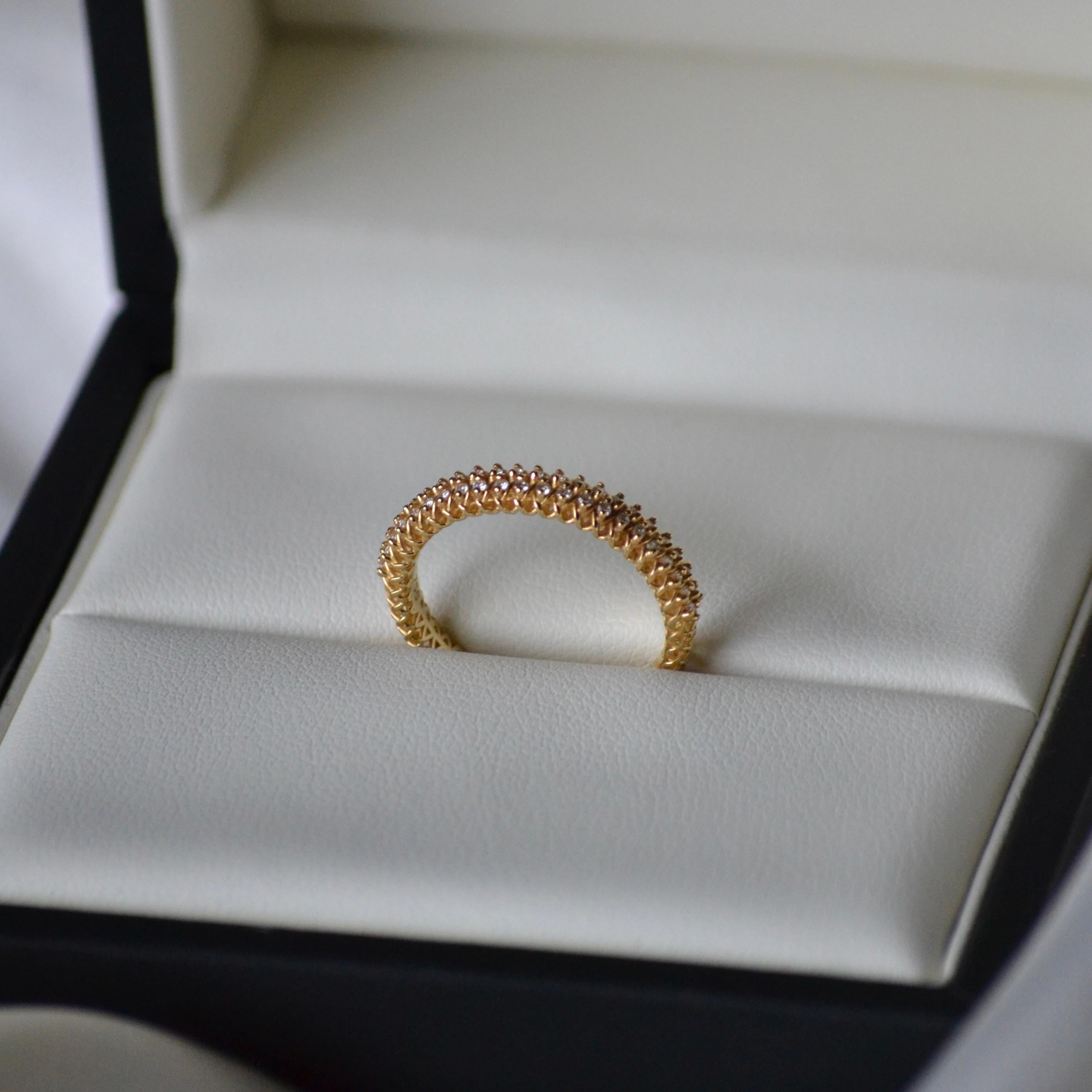 18K Yellow Gold Diamond Band Ring For Sale 2