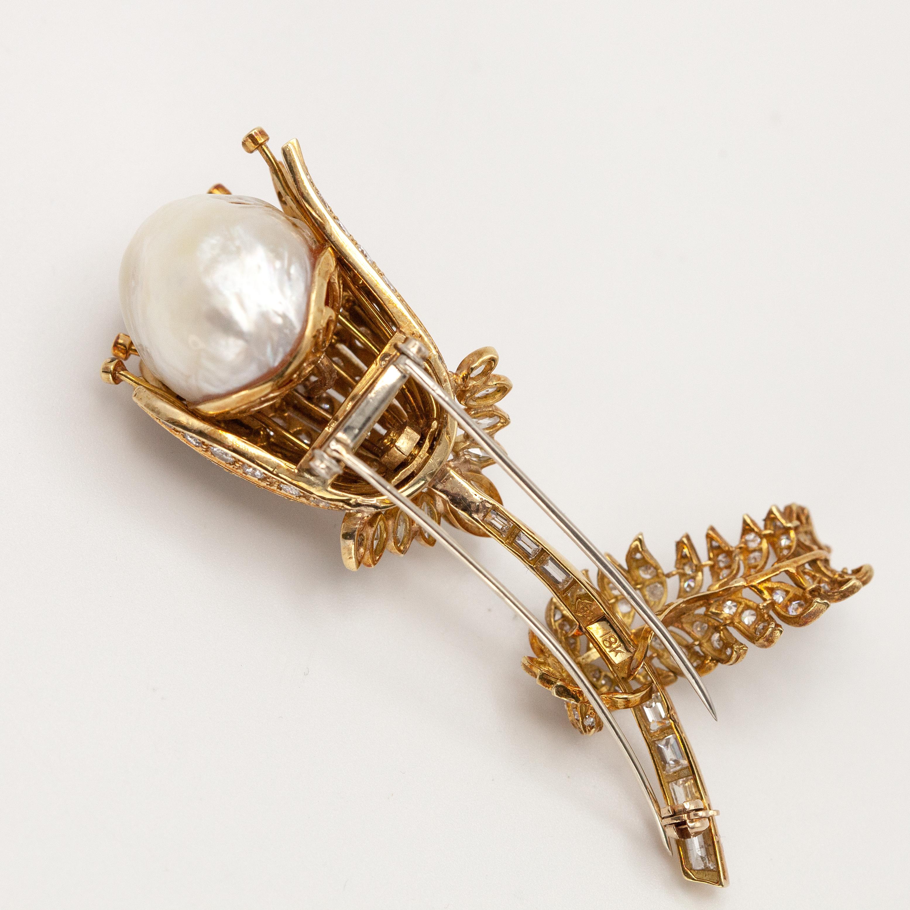 1960s 18K Yellow Gold Diamond Baroque Pearl Flower Fur Clip Brooch For Sale 1