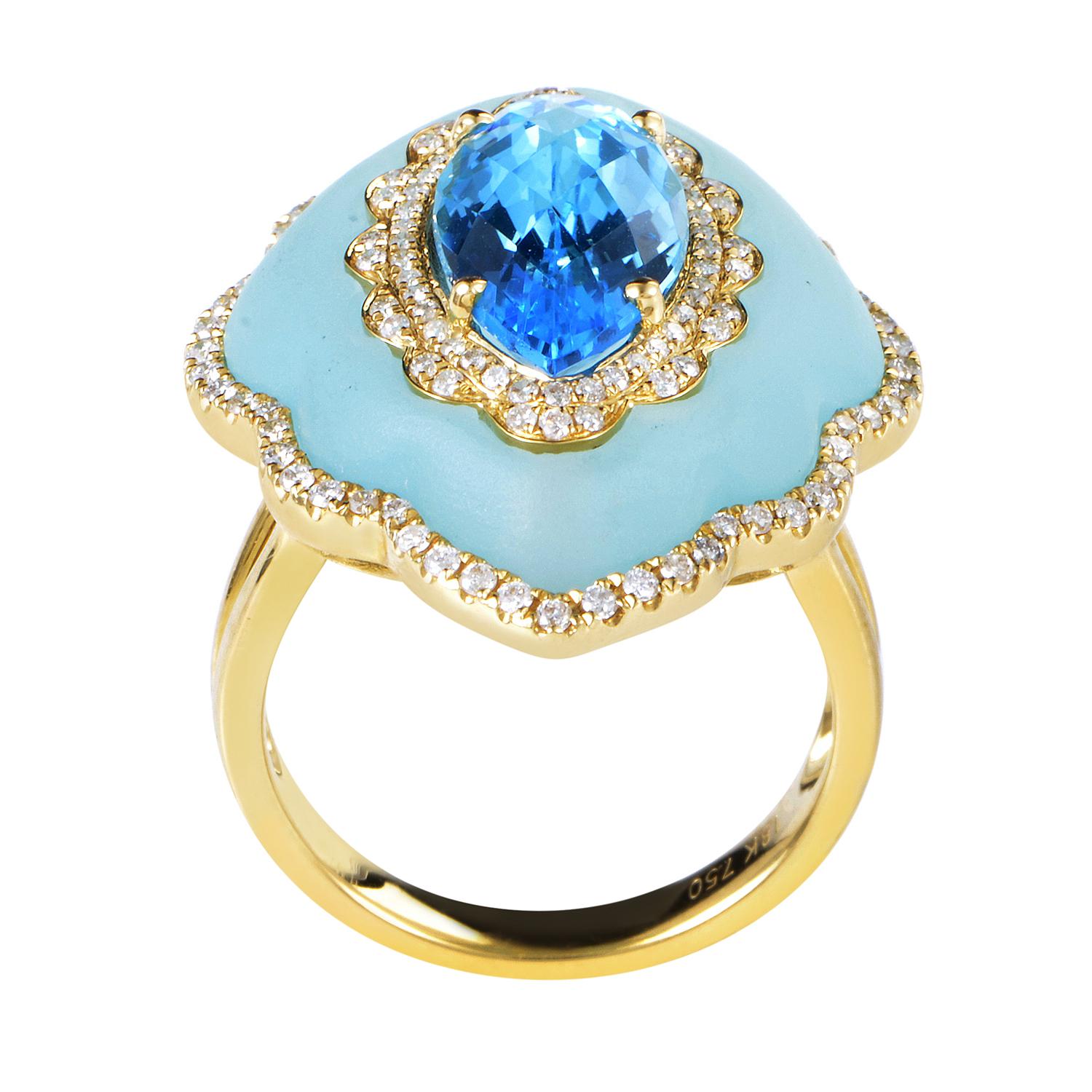 The watery glisten and majestic sparkle of the mesmerizing topaz stone are complemented by the luxurious glitter of diamonds totaling 0.54ct, while its magnificent nuance is complemented by the blue quartz weighing 22.76 carats in this spellbinding