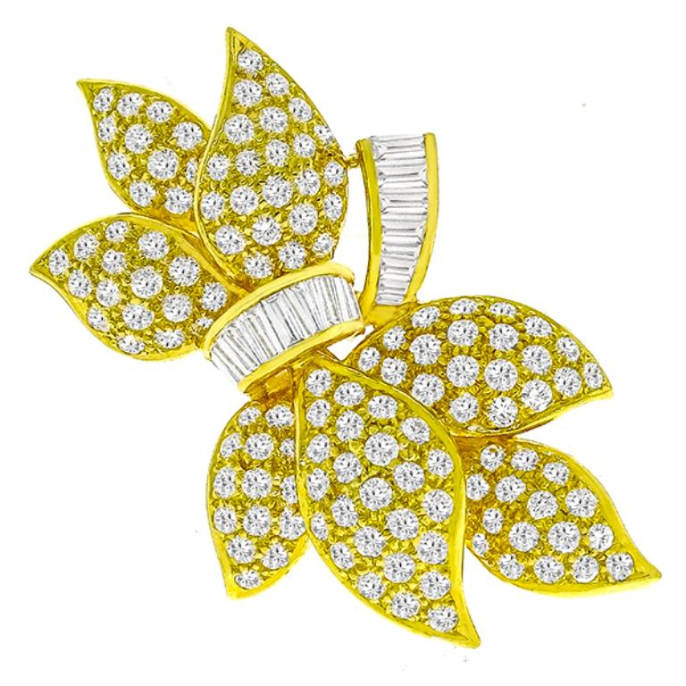 Round Cut 18 Karat Yellow Gold Diamond Bow Pin Pendant