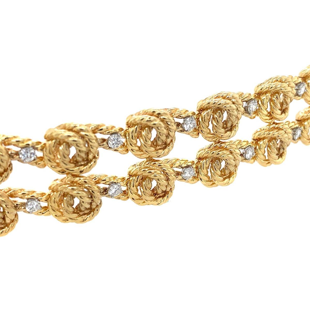 18 Karat Yellow Gold and Diamond Bracelet In Excellent Condition For Sale In New York, NY
