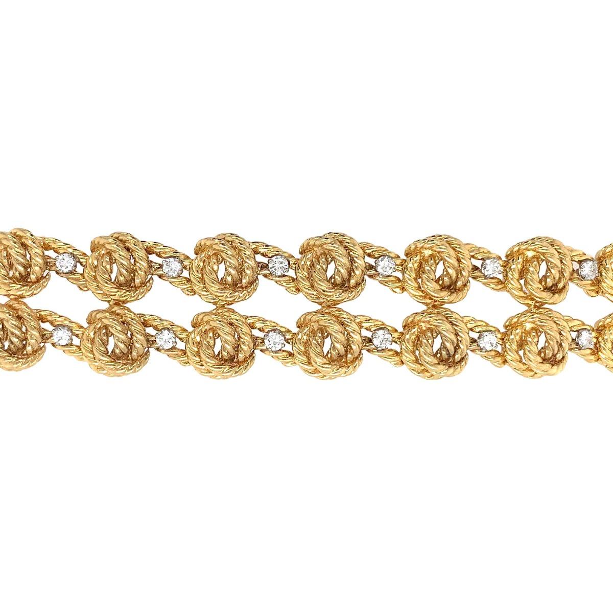 18 Karat Yellow Gold and Diamond Bracelet For Sale 2