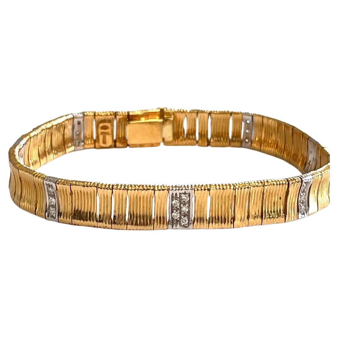 18k Yellow Gold Diamond Bracelet For Sale