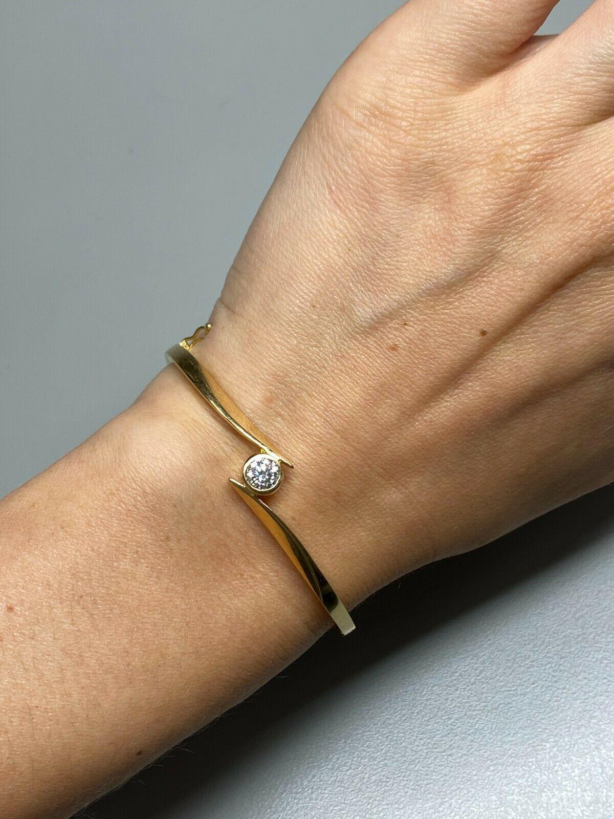 Round Cut 18k Yellow Gold Diamond Bypass Bangle Bracelet For Sale