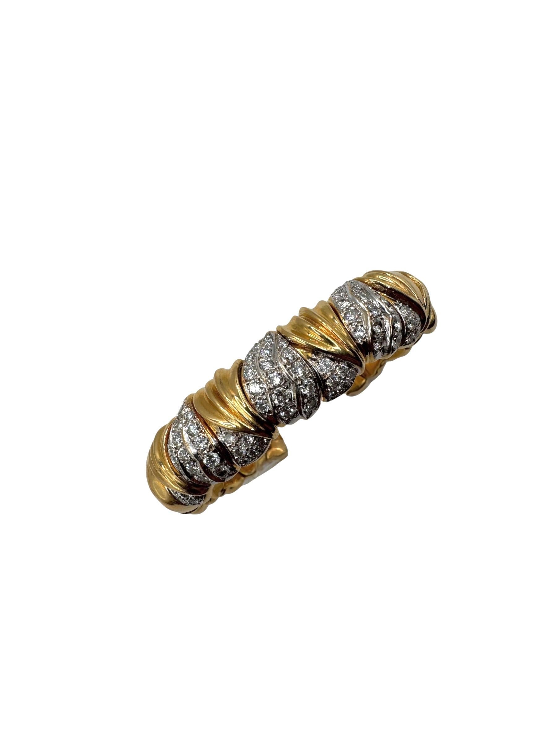 18K Yellow Gold Diamond Collar Necklace and Bracelet Set For Sale 13