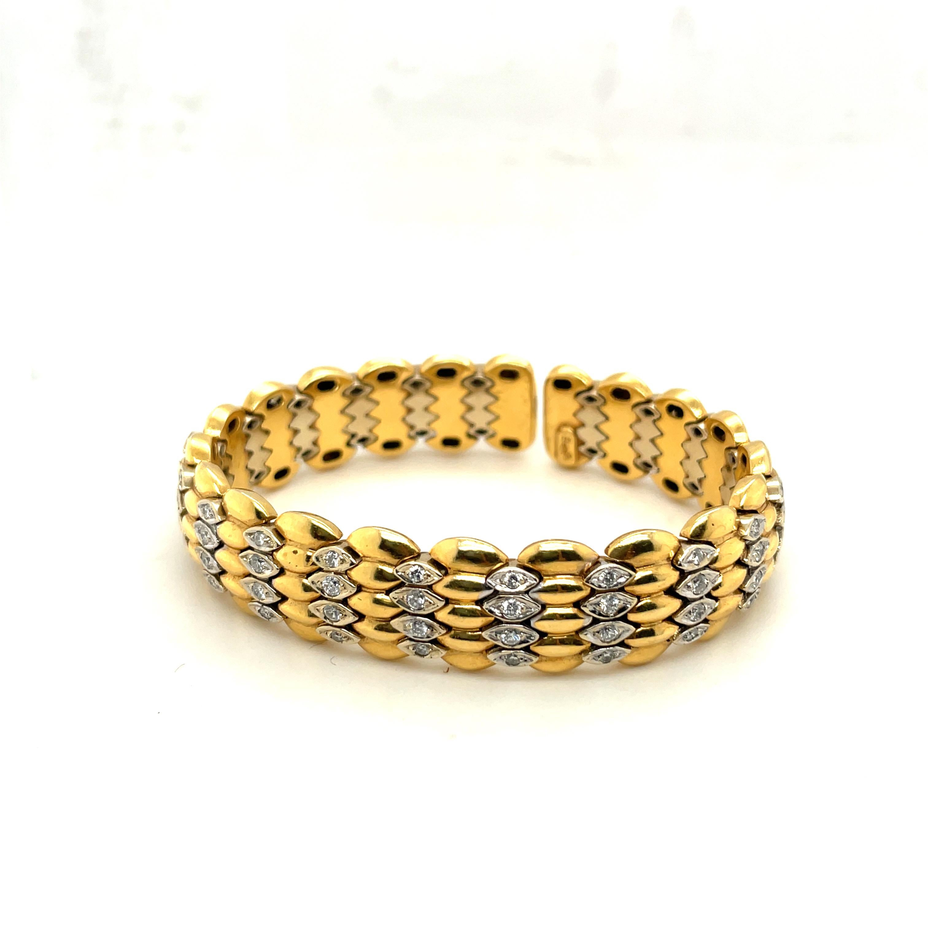 Round Cut 18K Yellow Gold Diamond Cuff Bangle Bracelet For Sale