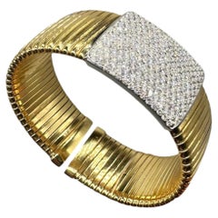 18K Yellow Gold Diamond Cuff Bracelet – 5.21CT Round Diamonds DB0082 SITJ